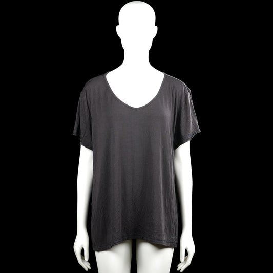 High mountain - T-shirt - Charcoal - Size 50, 52 - Charcoal solid top with a V-neck and short sleeves. Straight hem and plain cuffs with no visible closures.