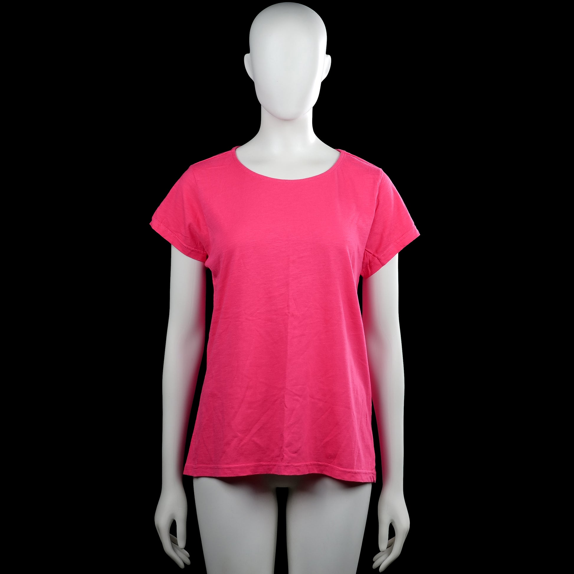 Flash essential - T-shirt - Pink - Size M - Solid pink top with a round neckline and short sleeves with plain cuffs. Straight hem with no visible closures.