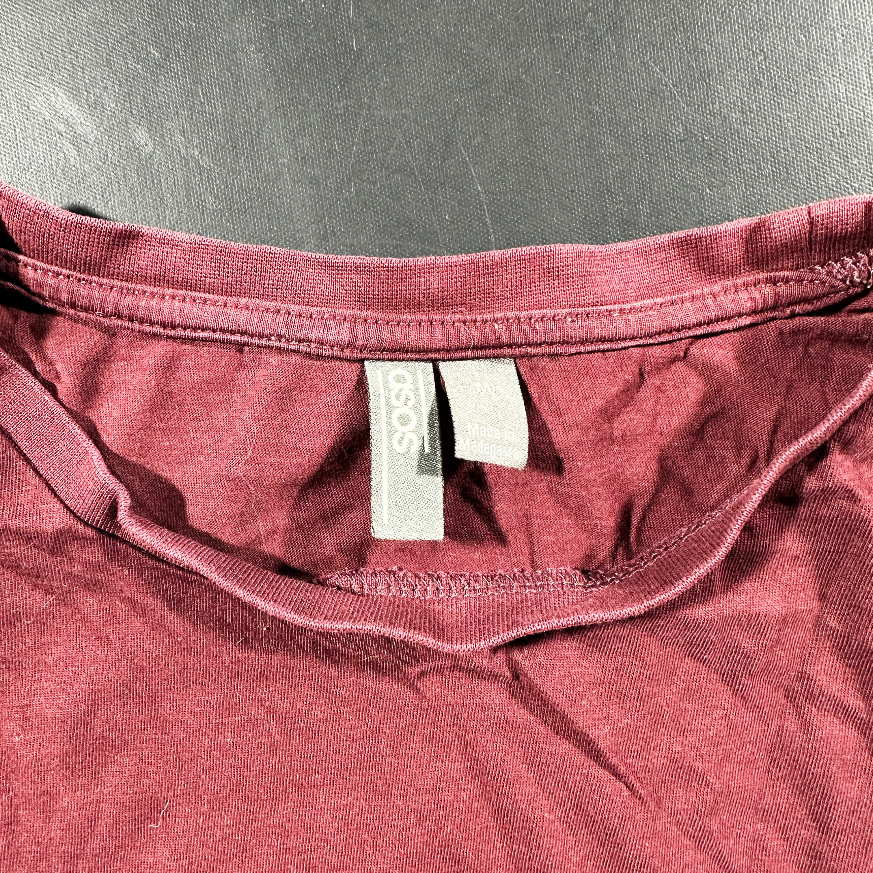 T-shirt - Burgundy - Size M