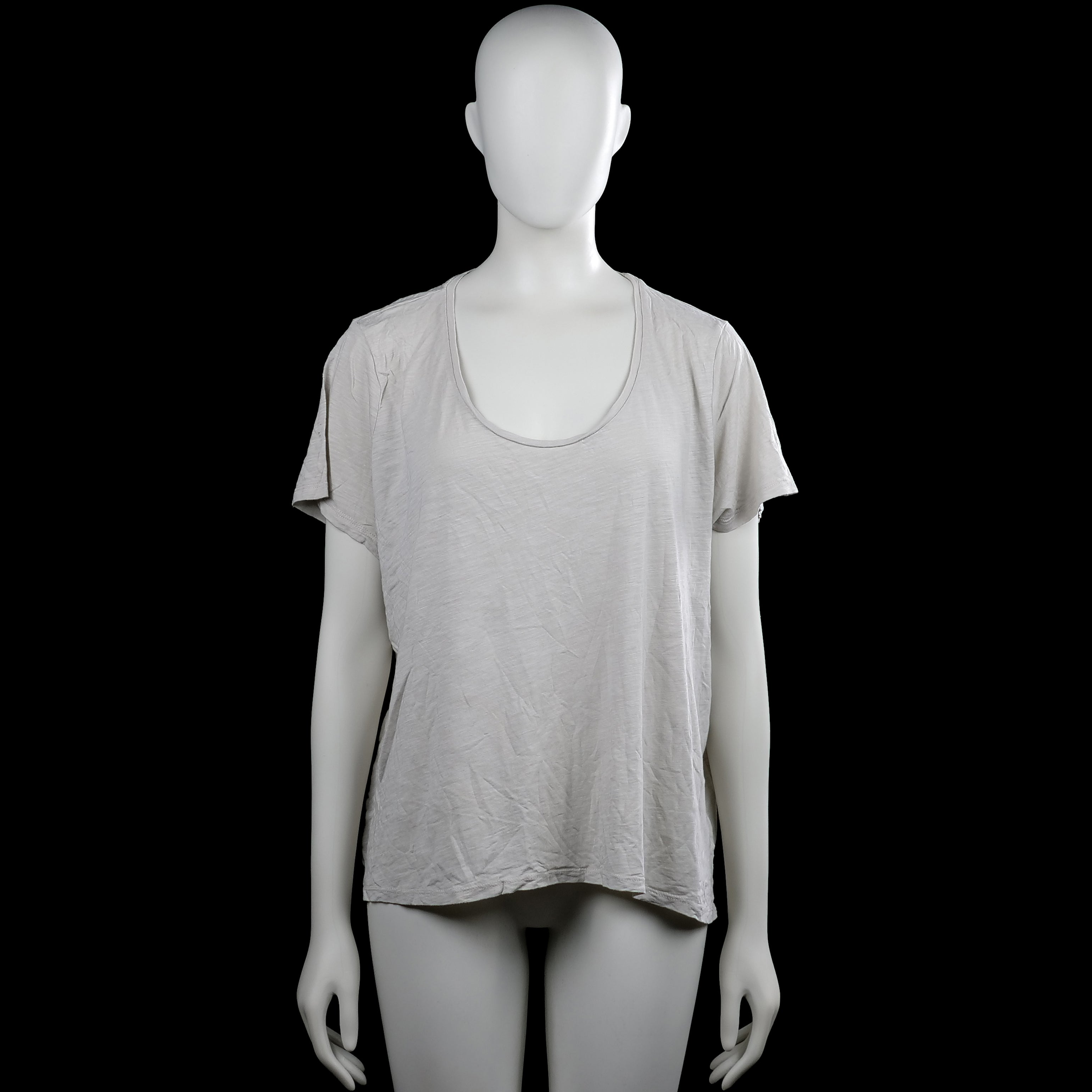 H&M - T-shirt - Light Gray - Size XL - Light gray solid top with a scoop neckline and short sleeves. Features plain cuffs and a straight hem.