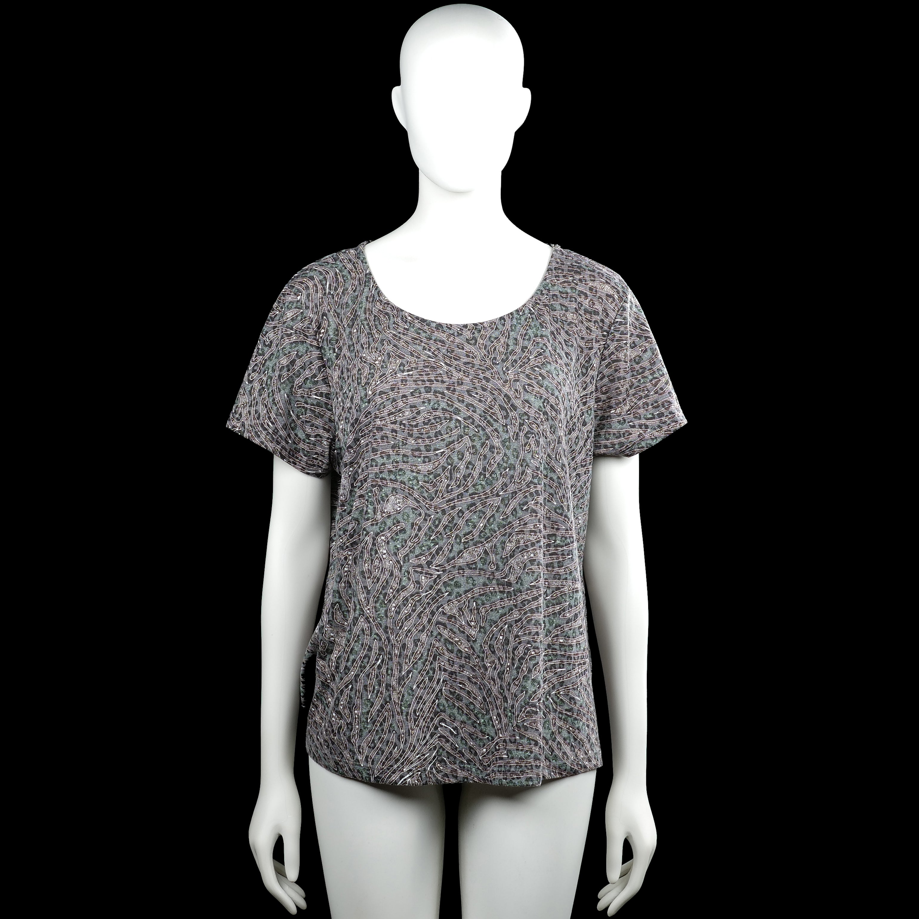 Alice bizous - T-shirt - Gray & Forest Green - Size XL - Gray and forest green top with an all-over abstract print and a scoop neckline. Features short sleeves with plain cuffs and a straight hem.