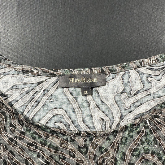 T-shirt - Gray & Forest Green - Size XL