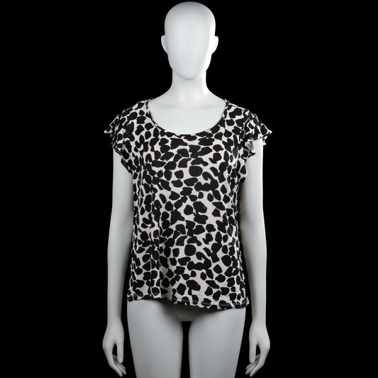 H&M - T-shirt - White & Black - Size M - White and black top with an all-over irregular spot print and a scoop neckline. Features short flutter sleeves with plain cuffs and a straight hem.
