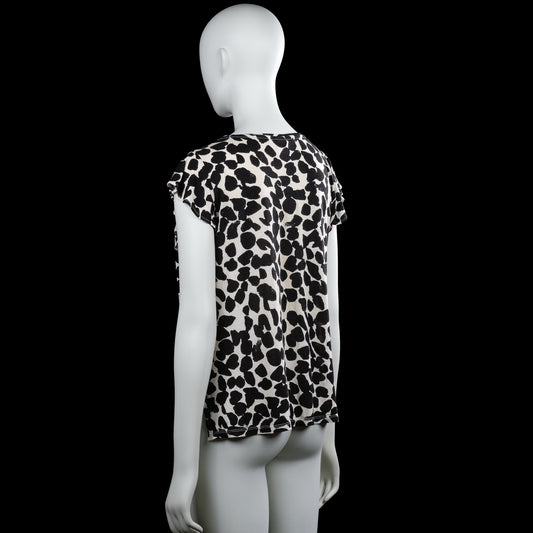T-shirt - White & Black - Size M