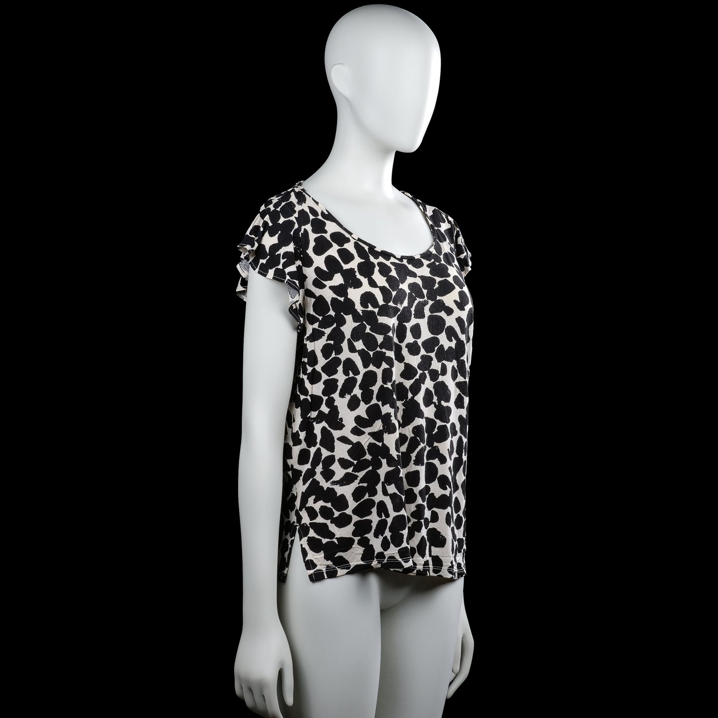 T-shirt - White & Black - Size M