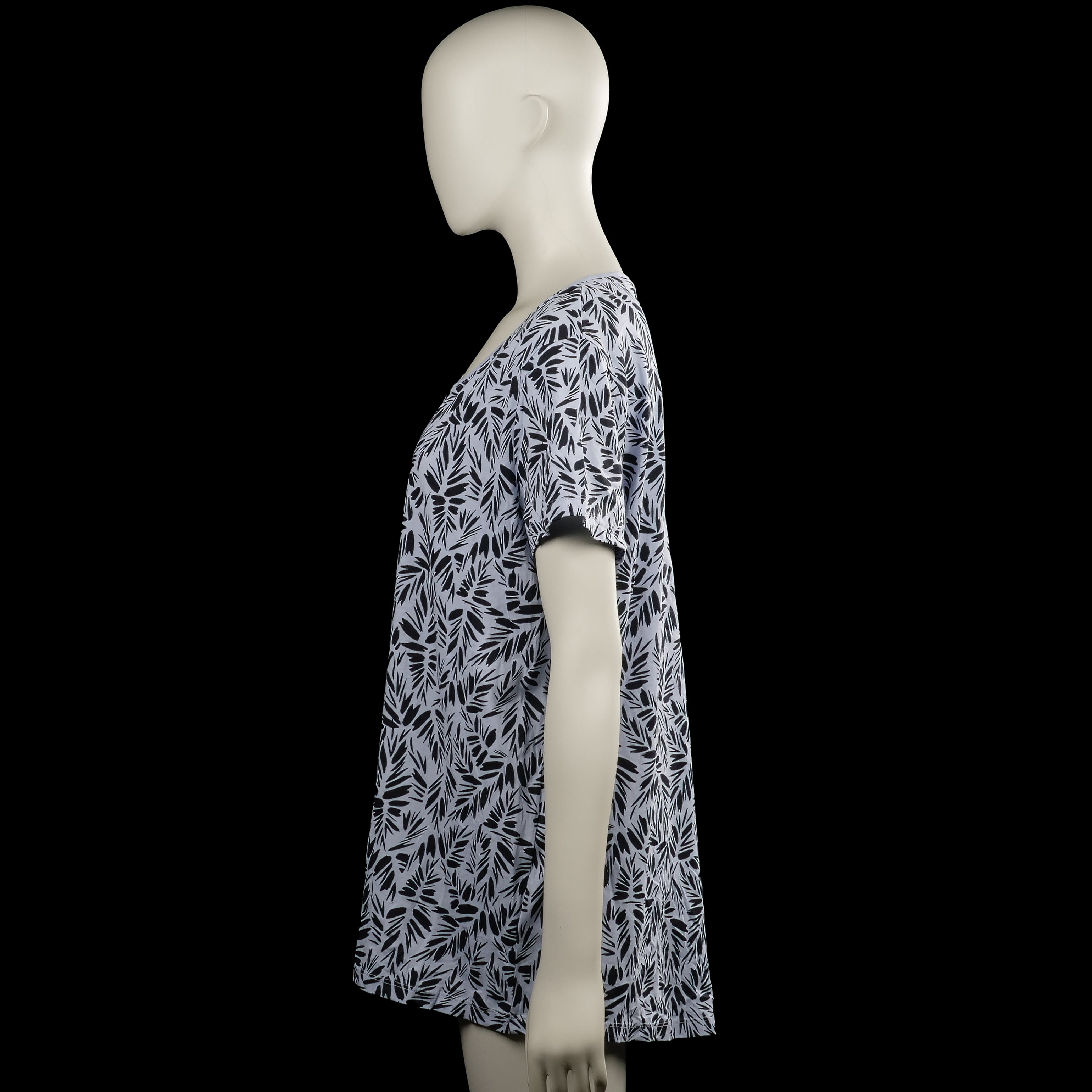 T-shirt - Light Gray & Black - Size XL
