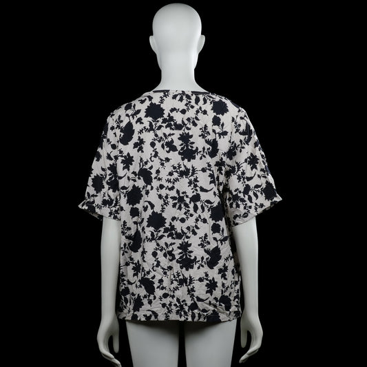 T-shirt - White & Black - Size L