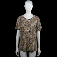 Yue sheng - T-shirt - Beige & Brown - Size XL, XXL - Beige and brown leopard-pattern top with a scoop neckline and short sleeves. Straight hem with plain sleeve cuffs.
