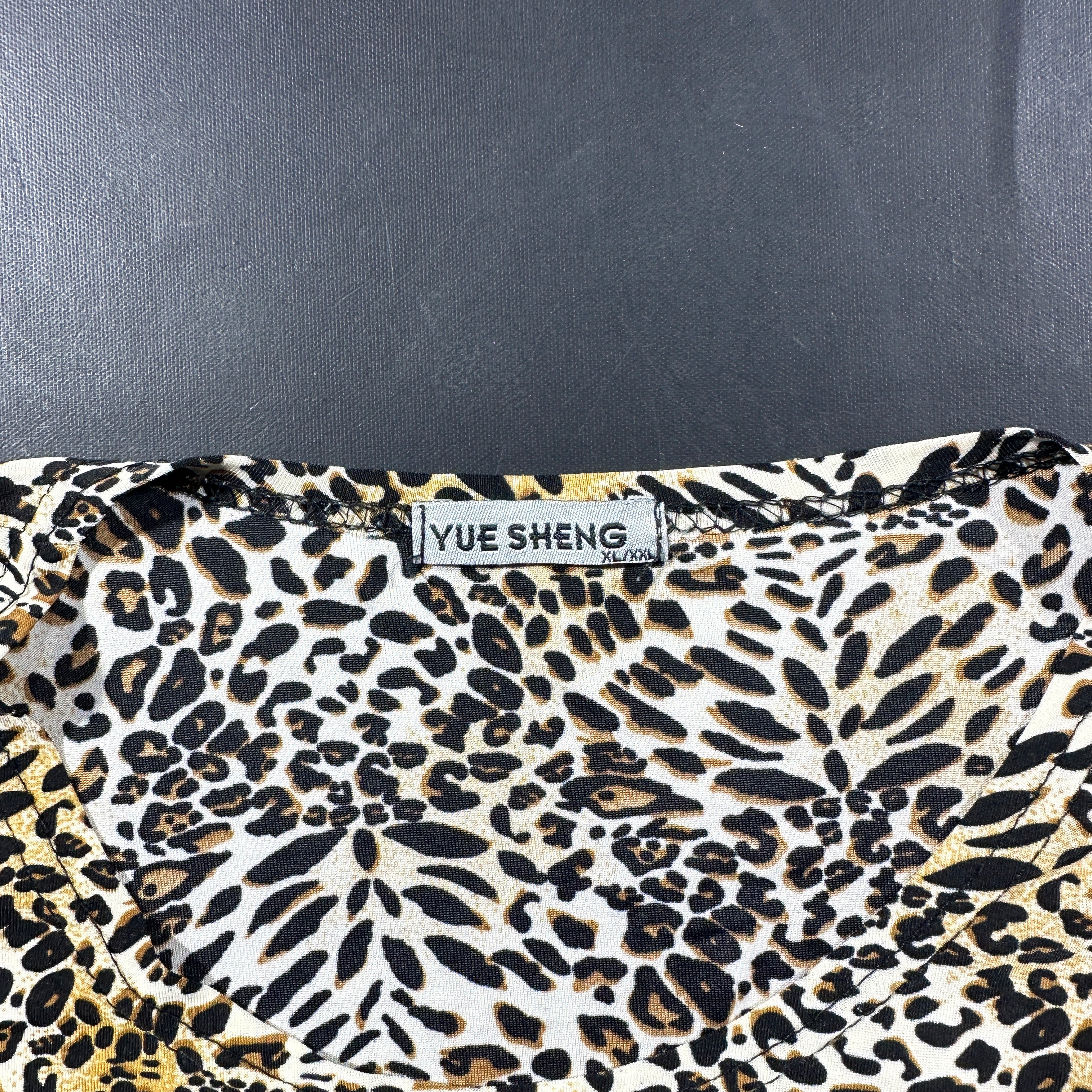 T-shirt - Beige & Brown - Size XL, XXL