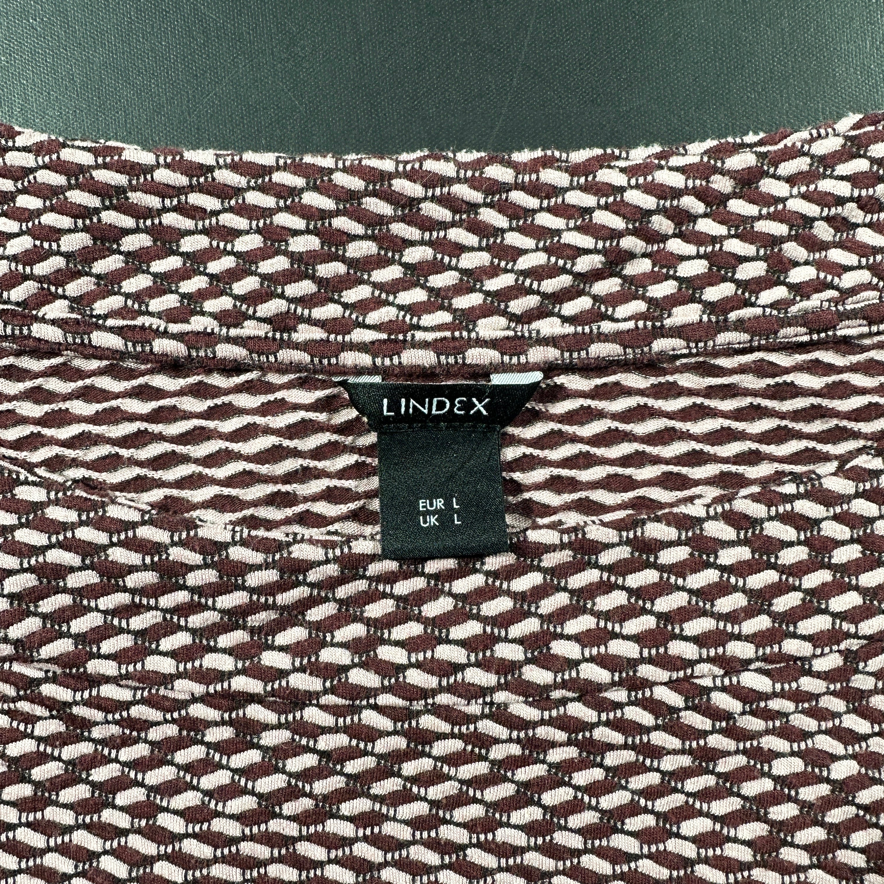 T-shirt - Burgundy & White - Size L