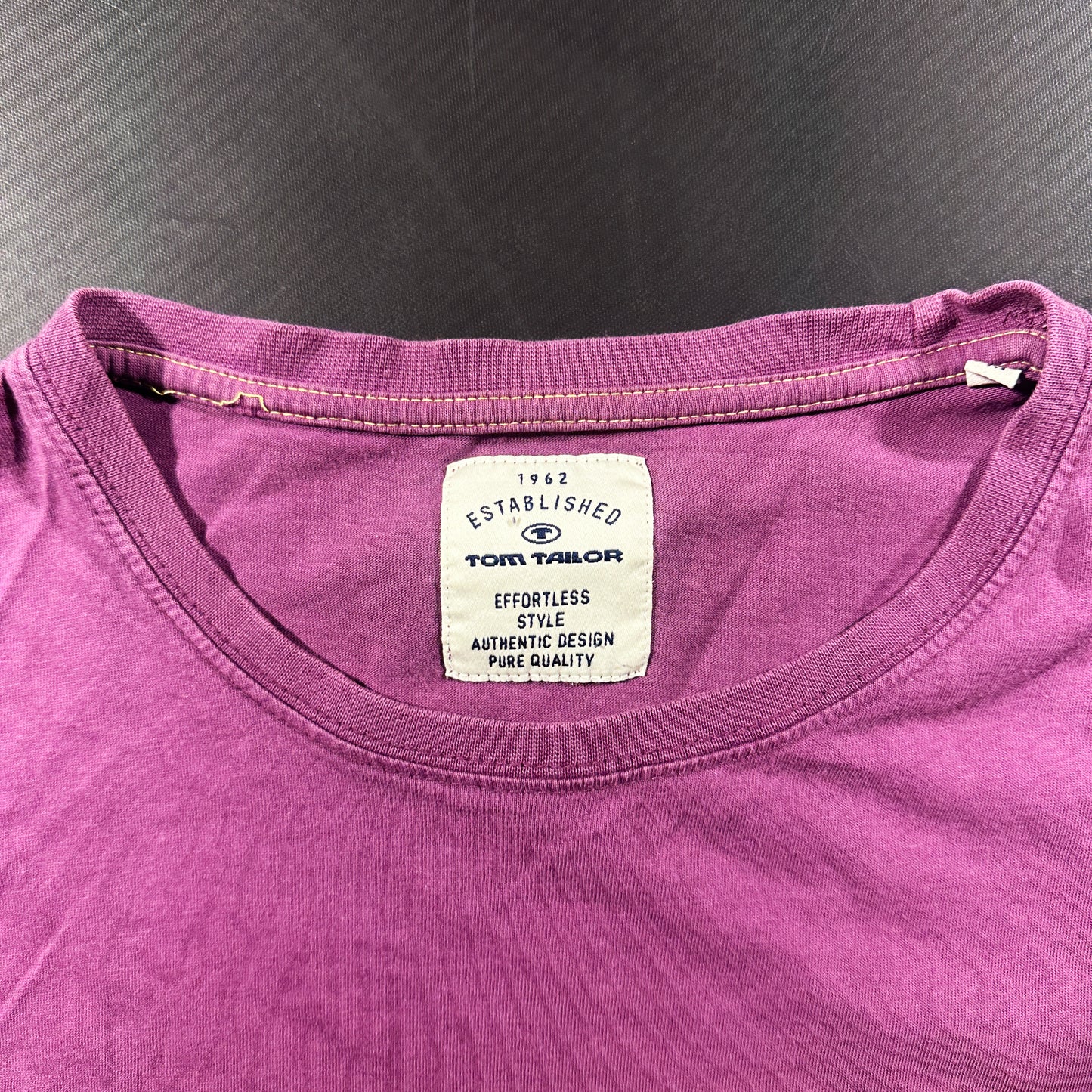 T-shirt - Purple - Size M
