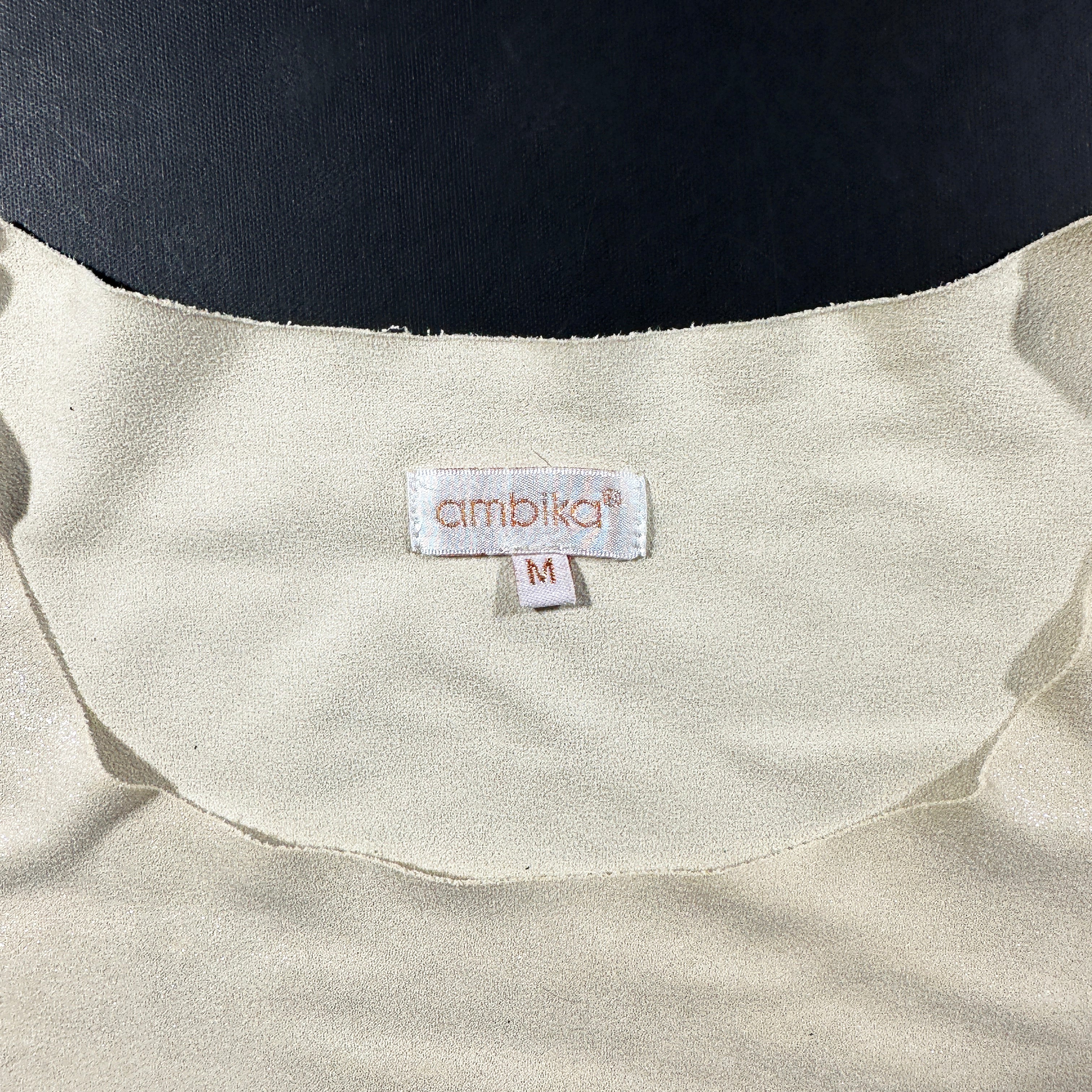 T-shirt - Beige - Size M