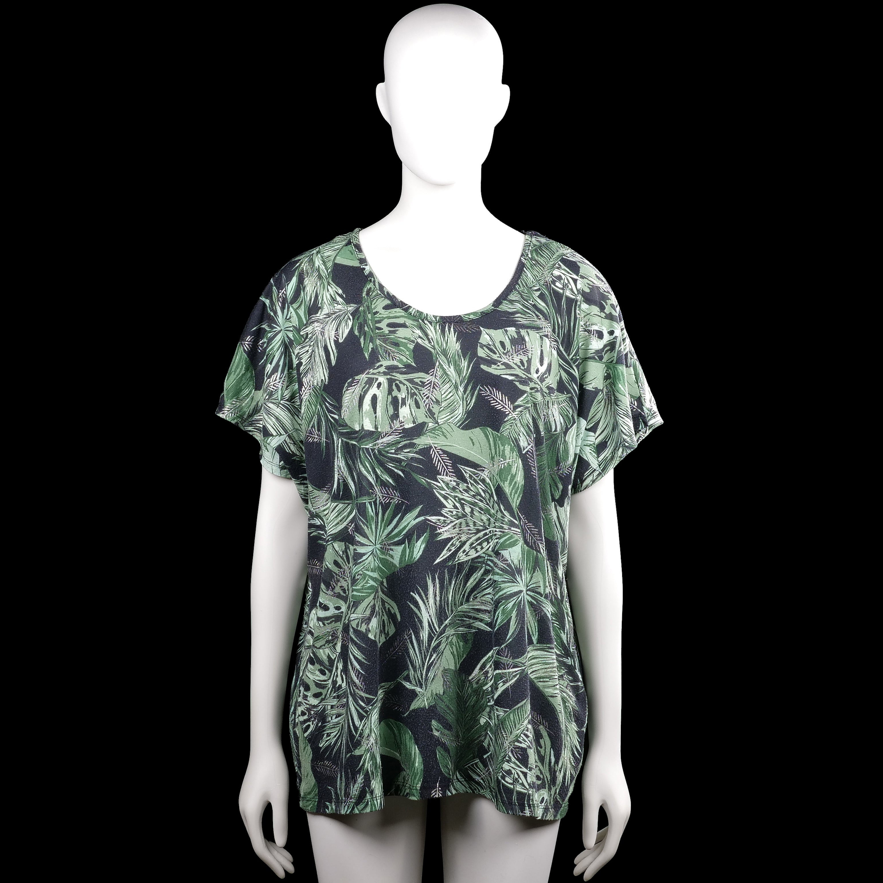 Msmode - T-shirt - Black & Forest Green - Size XXL - Black and forest green top with an all-over leaf floral pattern and a scoop neckline. Short sleeves with plain cuffs and a straight hem.
