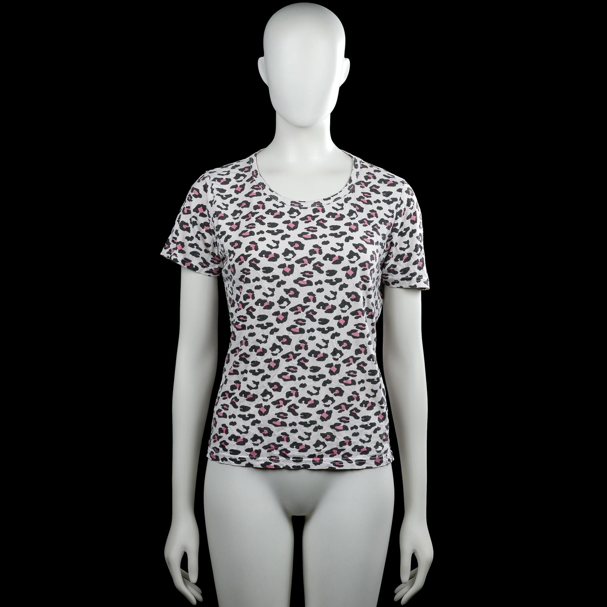 9th avenue - T-shirt - White & Black - Size M - White and black leopard-print top with pink accents and a round neck. Features short sleeves with plain cuffs and a straight hem.