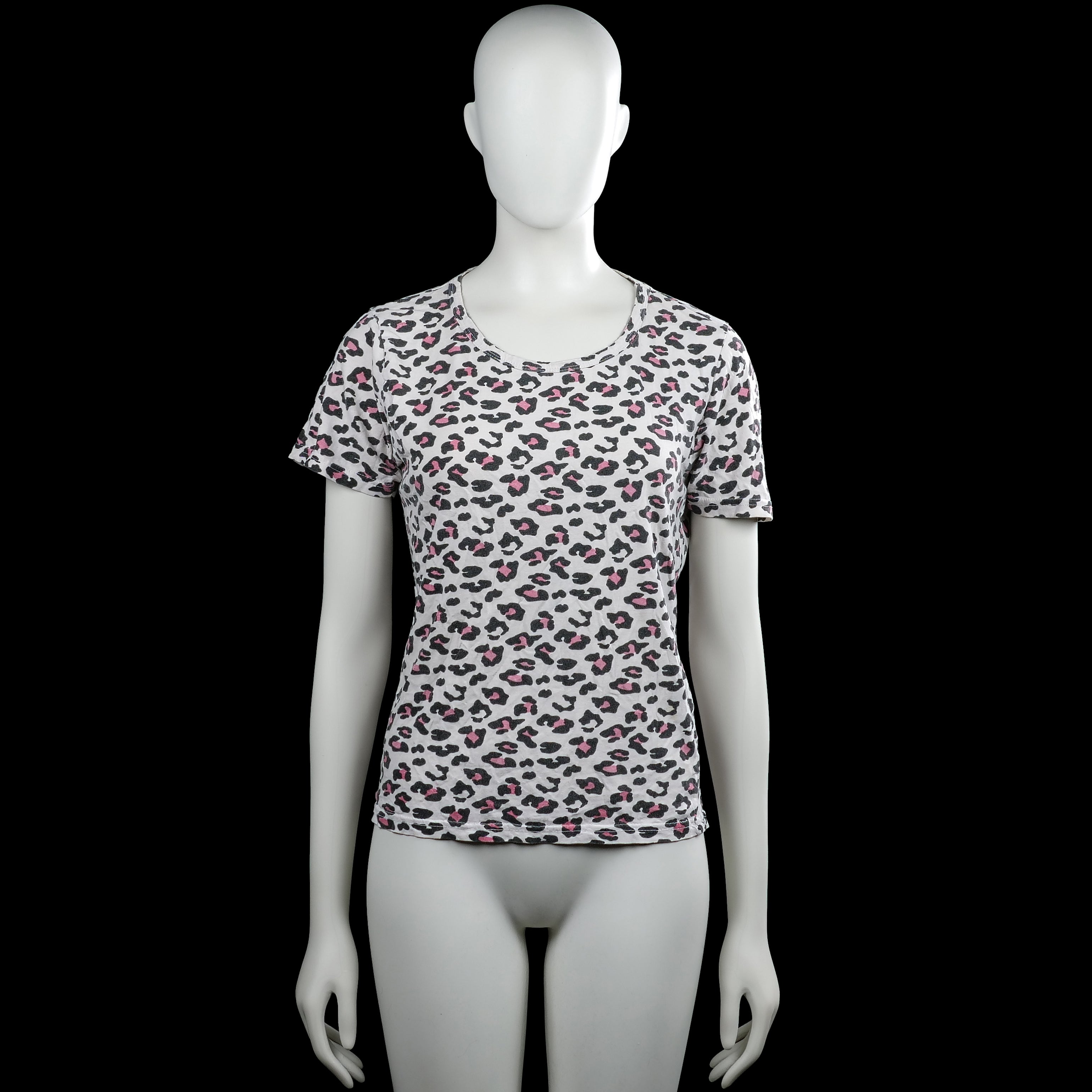 9th avenue - T-shirt - White & Black - Size M - White and black leopard-print top with pink accents and a round neck. Features short sleeves with plain cuffs and a straight hem.