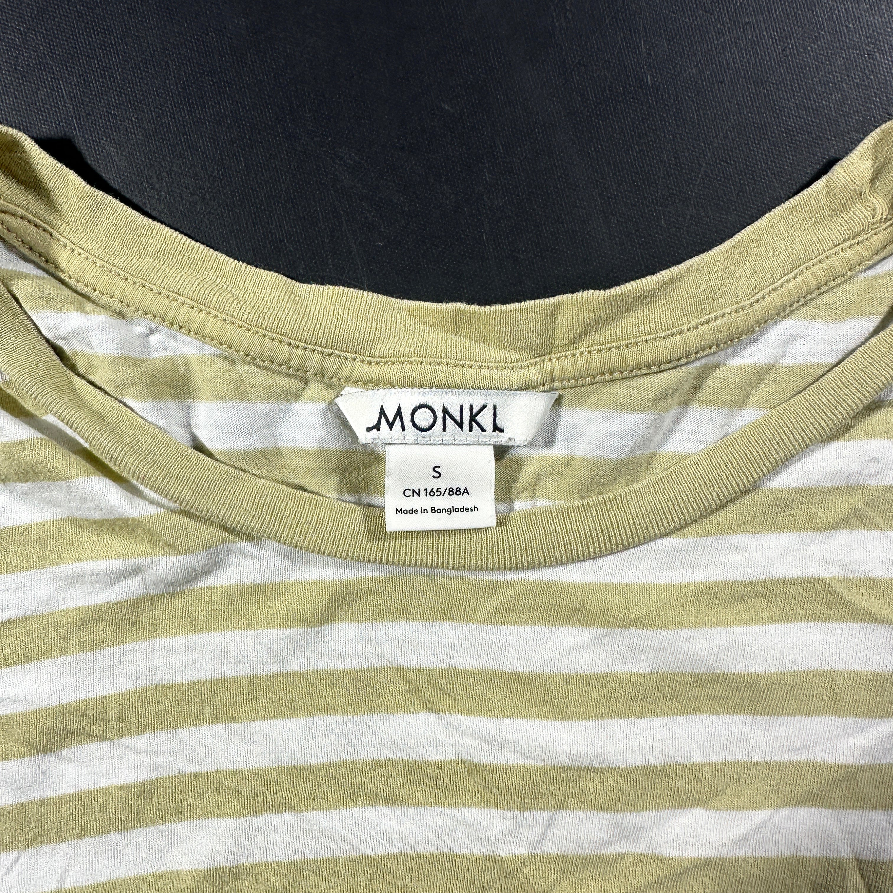 T-shirt - White & Beige - Size S