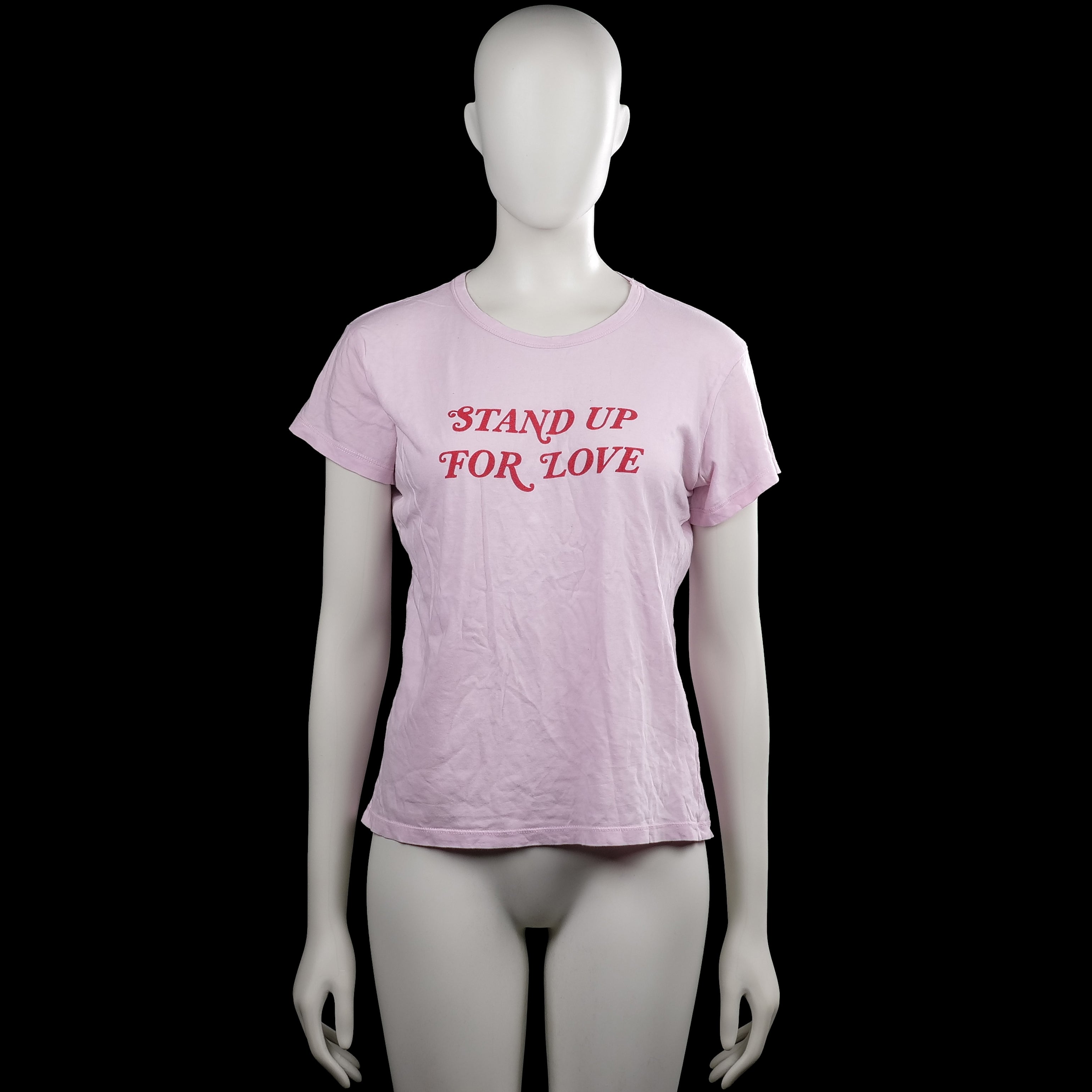 Zara - T-shirt - Light Pink & Red - Size S - Light pink short-sleeve T-shirt with a round neckline and straight hem. Red text print on the front.