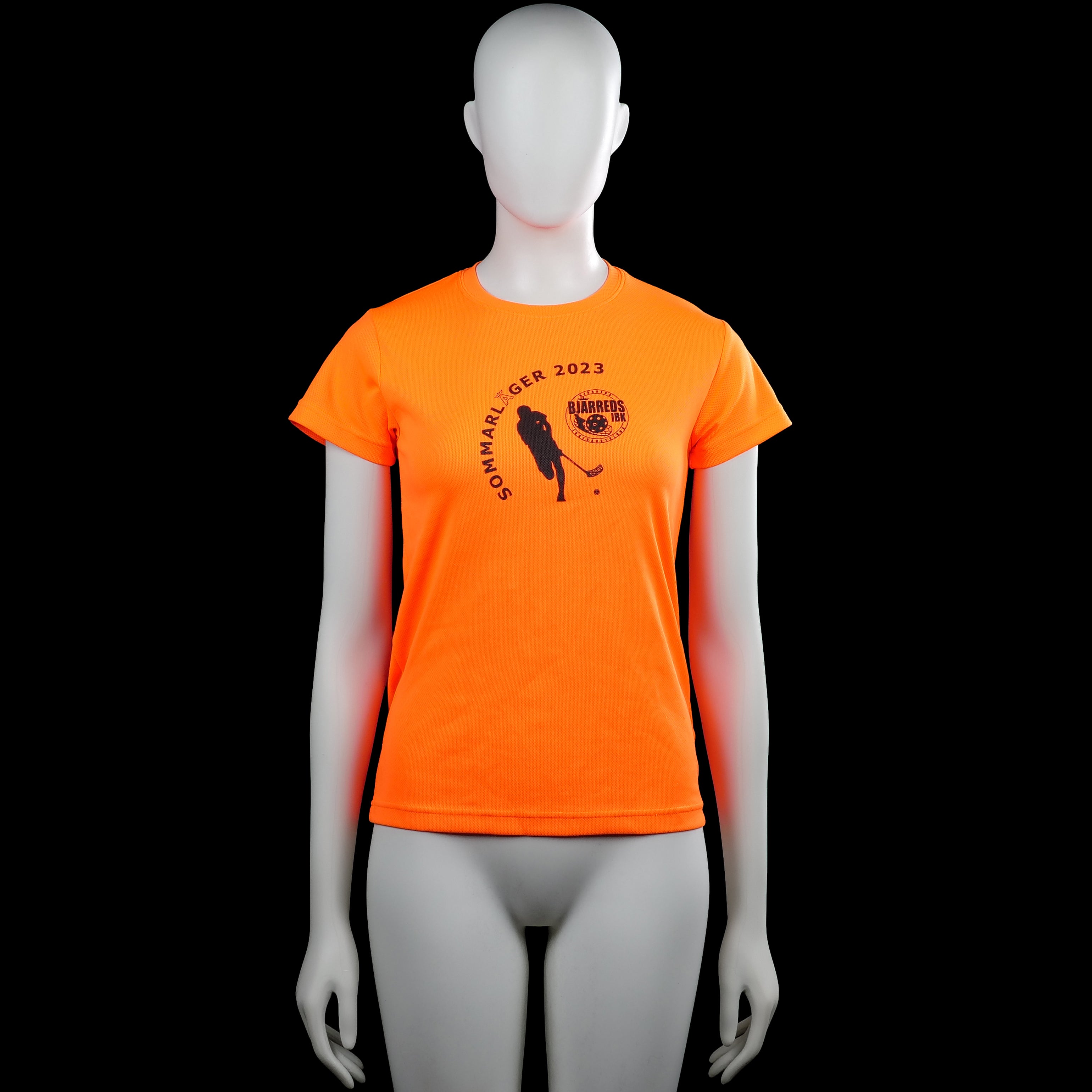 Proone - T-shirt - Orange - Size 160 - Orange short-sleeve T-shirt with a round neckline and straight hem. Features black printed text and graphics on the chest and across the upper back.