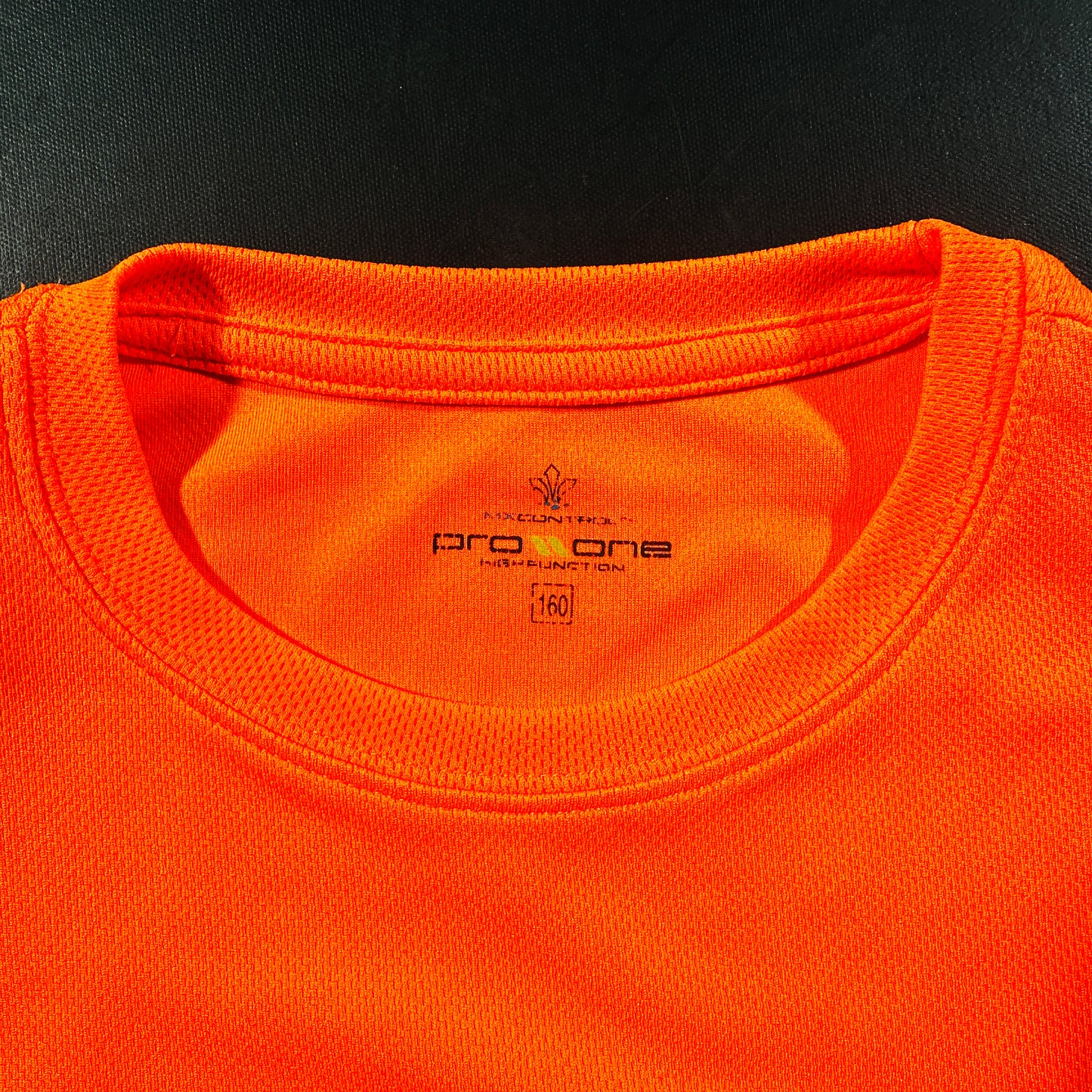 T-shirt - Orange - Size 160