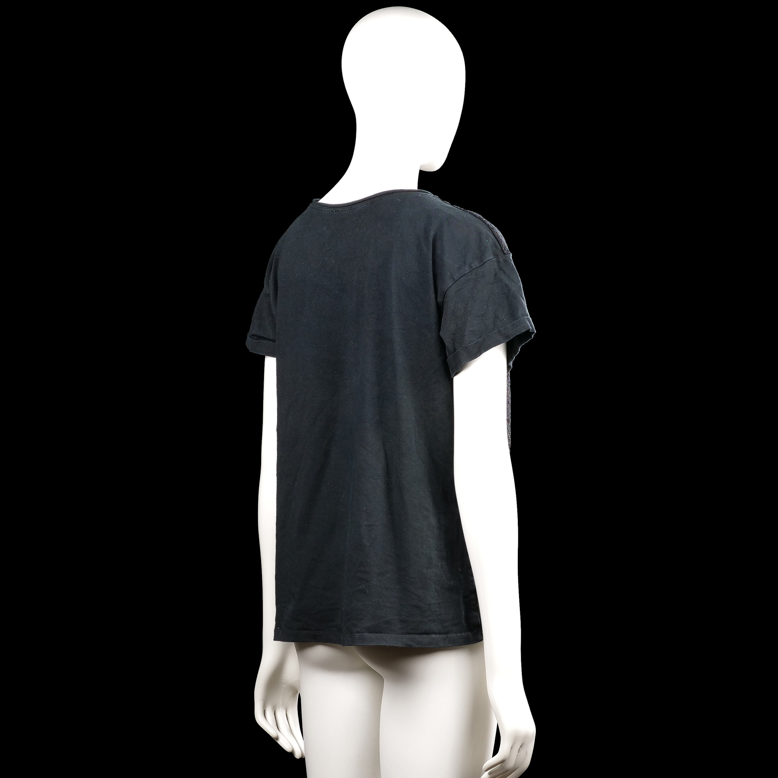 T-shirt - Black & Gray - Size M