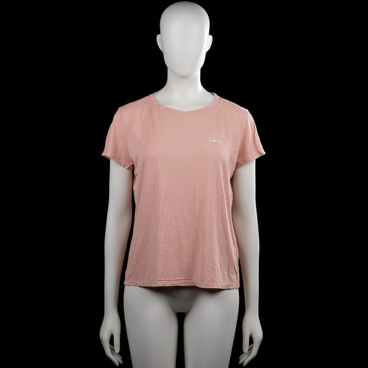 H&M Divided - T-shirt - Pink - Size M - Solid pink T-shirt with a round neck and short sleeves. Straight hem with a small white text detail on the chest.