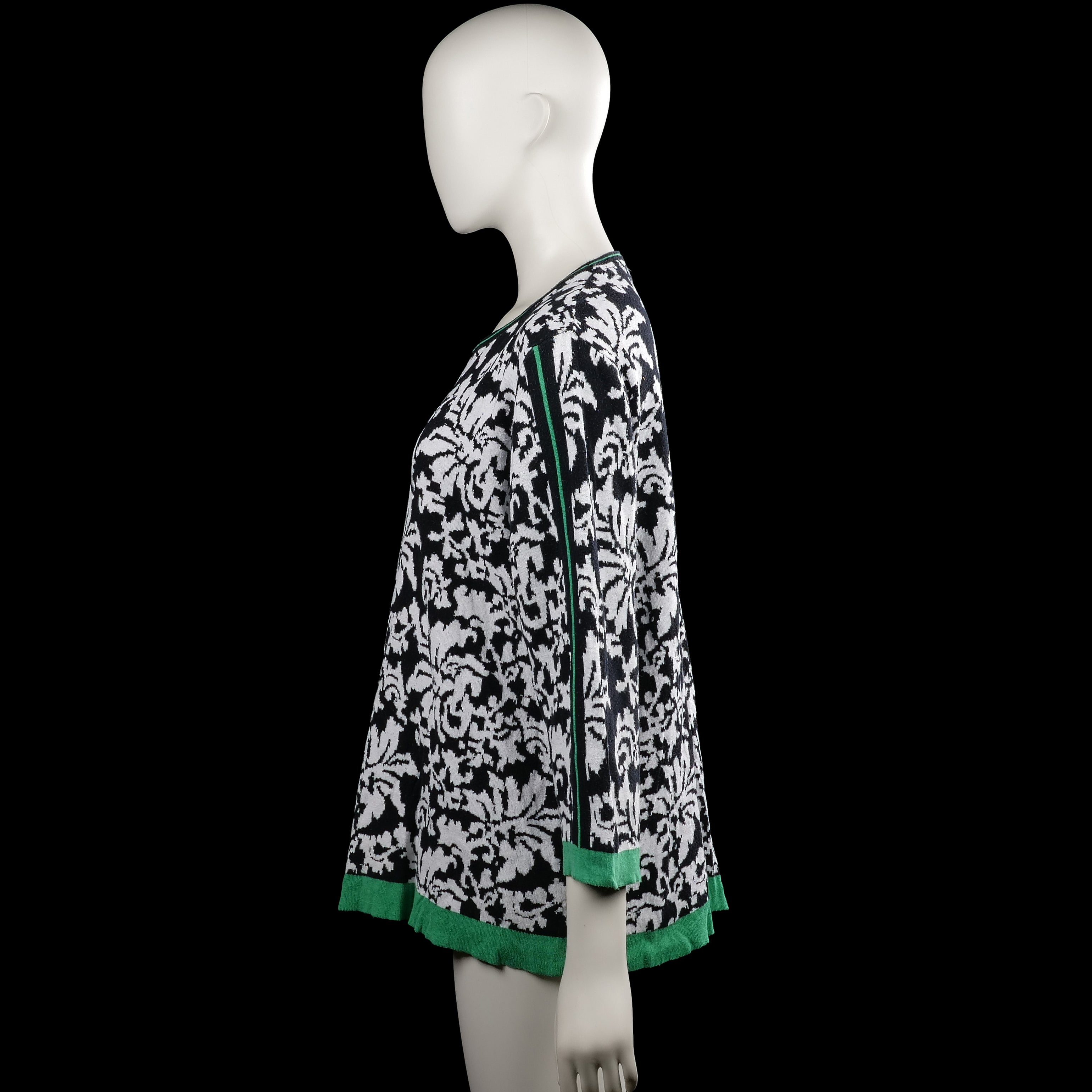Long-sleeve top - Black & White - Size L
