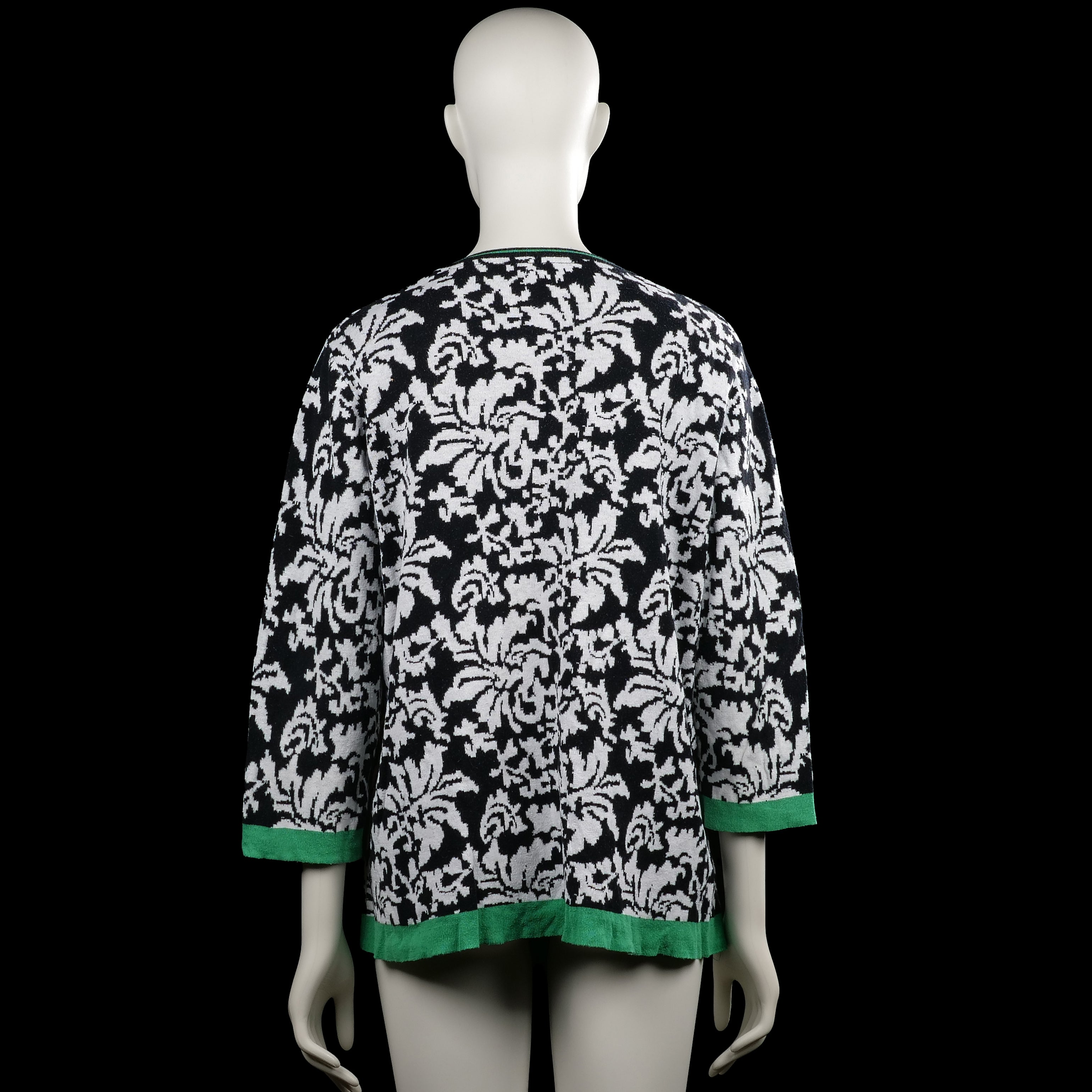 Long-sleeve top - Black & White - Size L