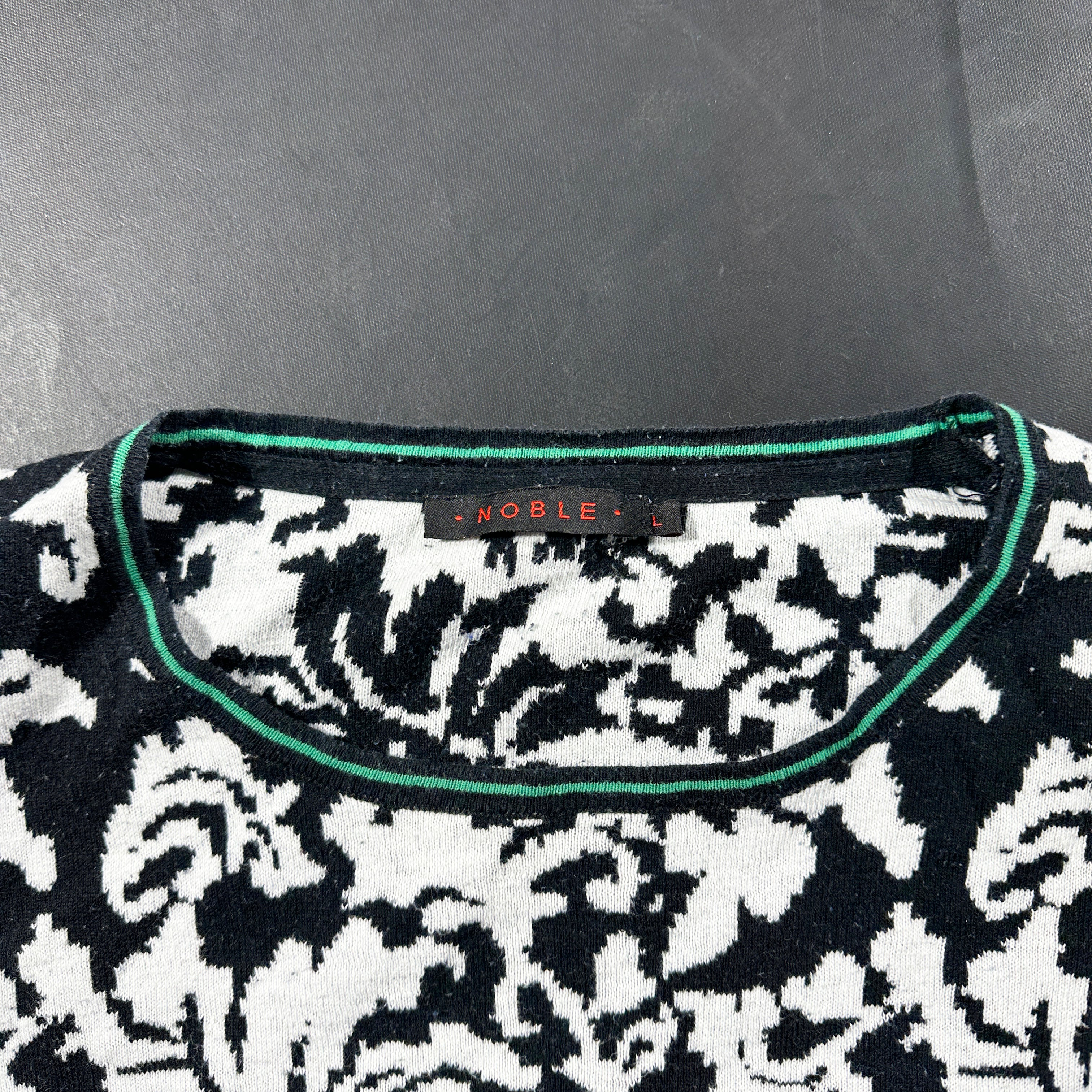 Long-sleeve top - Black & White - Size L