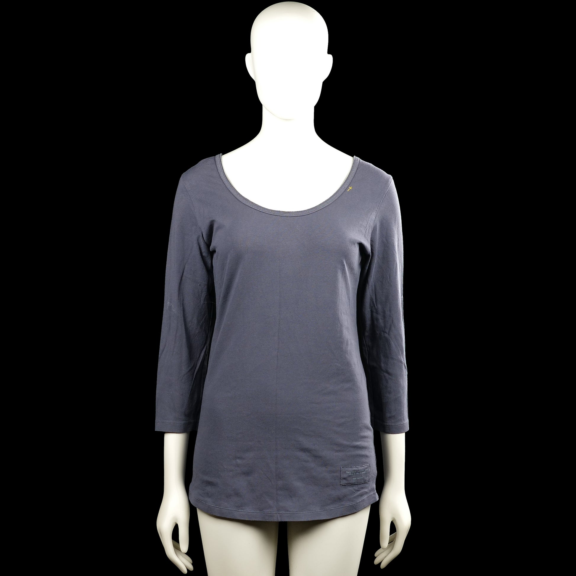10days - Long-sleeve top - Gray - Size S - Solid gray top with a scoop neckline and three-quarter sleeves with plain cuffs. Curved hem with a small patch detail near the lower front.