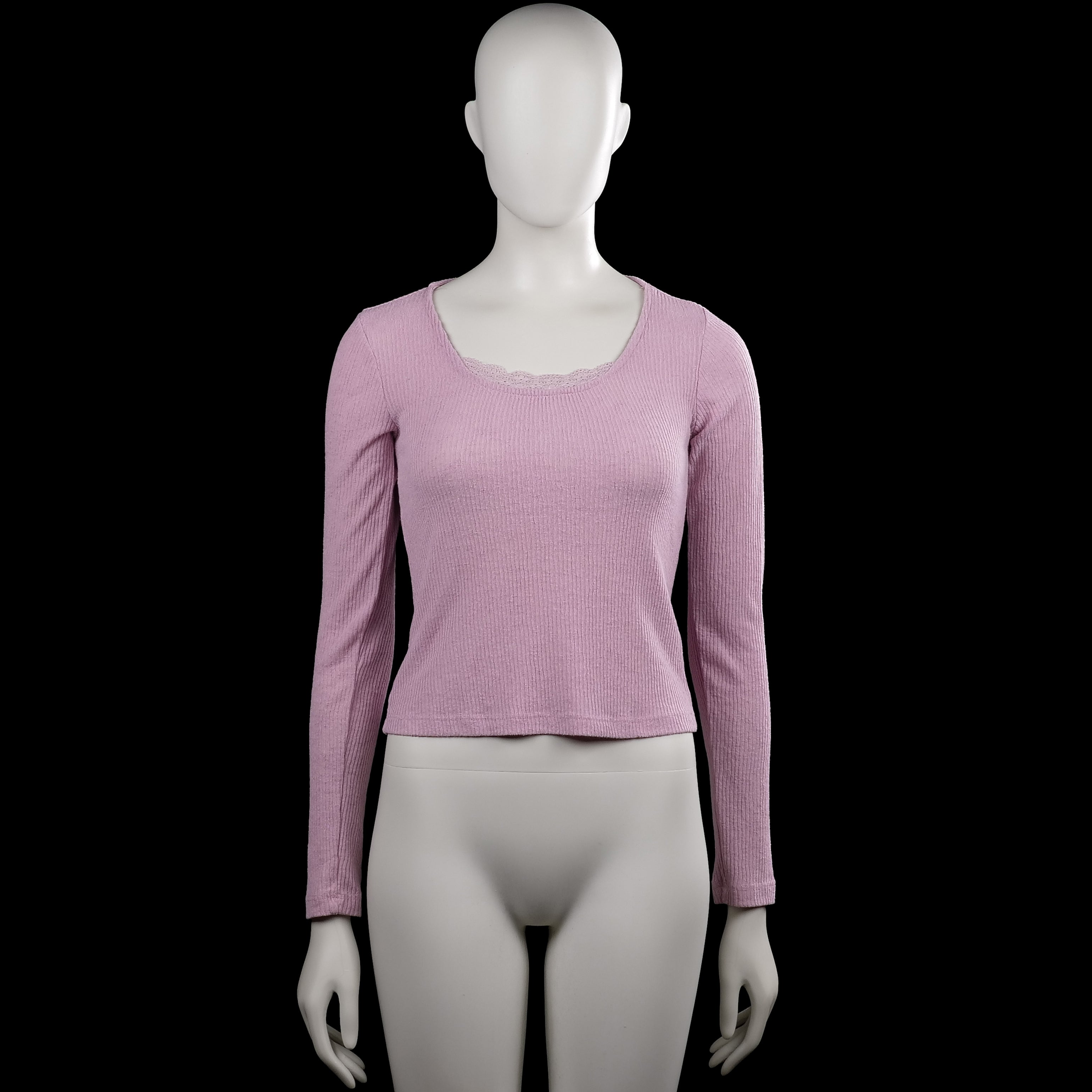 157 - Long-sleeve top - Lilac - Size XS - Lilac solid long-sleeve top with a scoop neckline and straight hem. Plain cuffs with no visible closures.