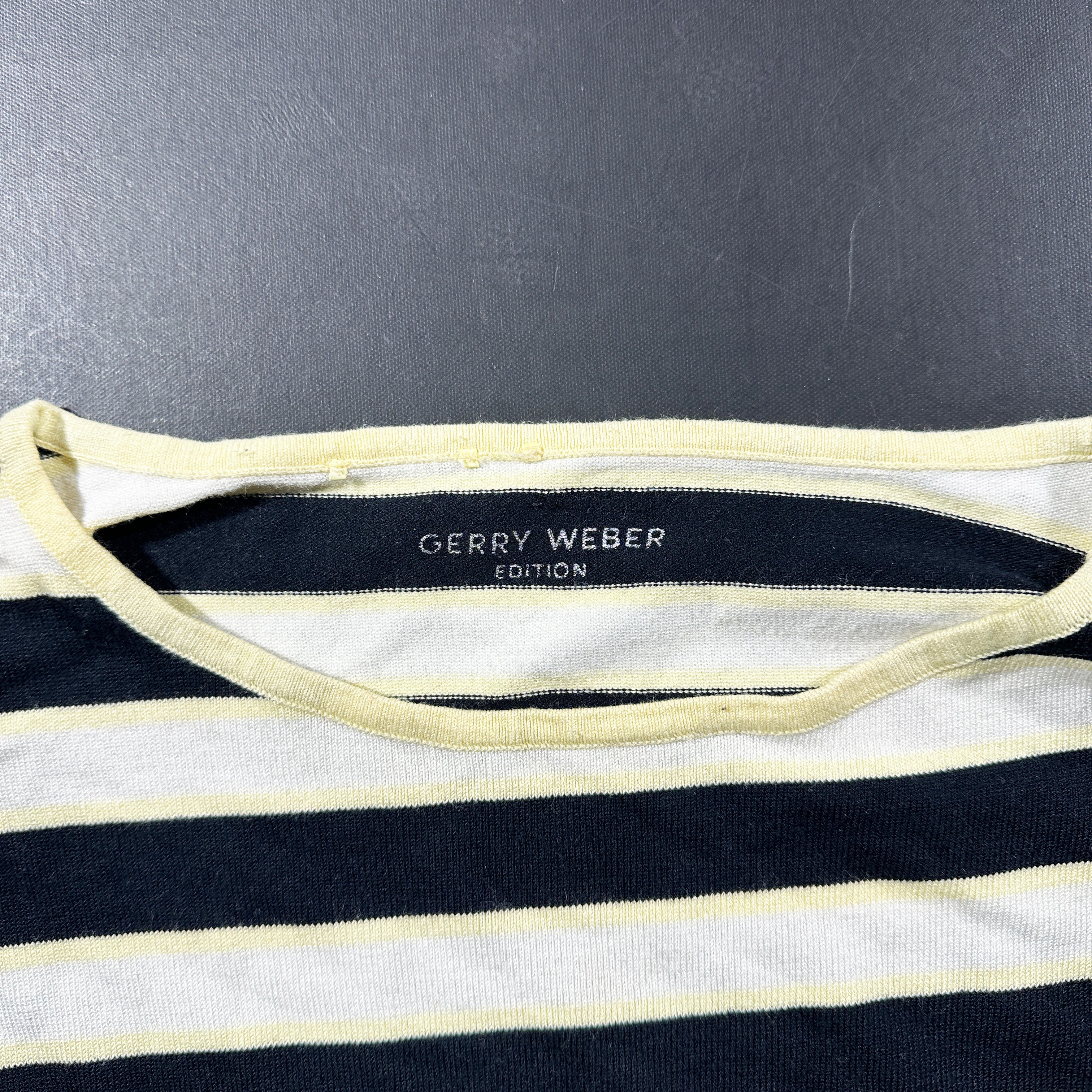 Long-sleeve top - Navy & White - Size XXL