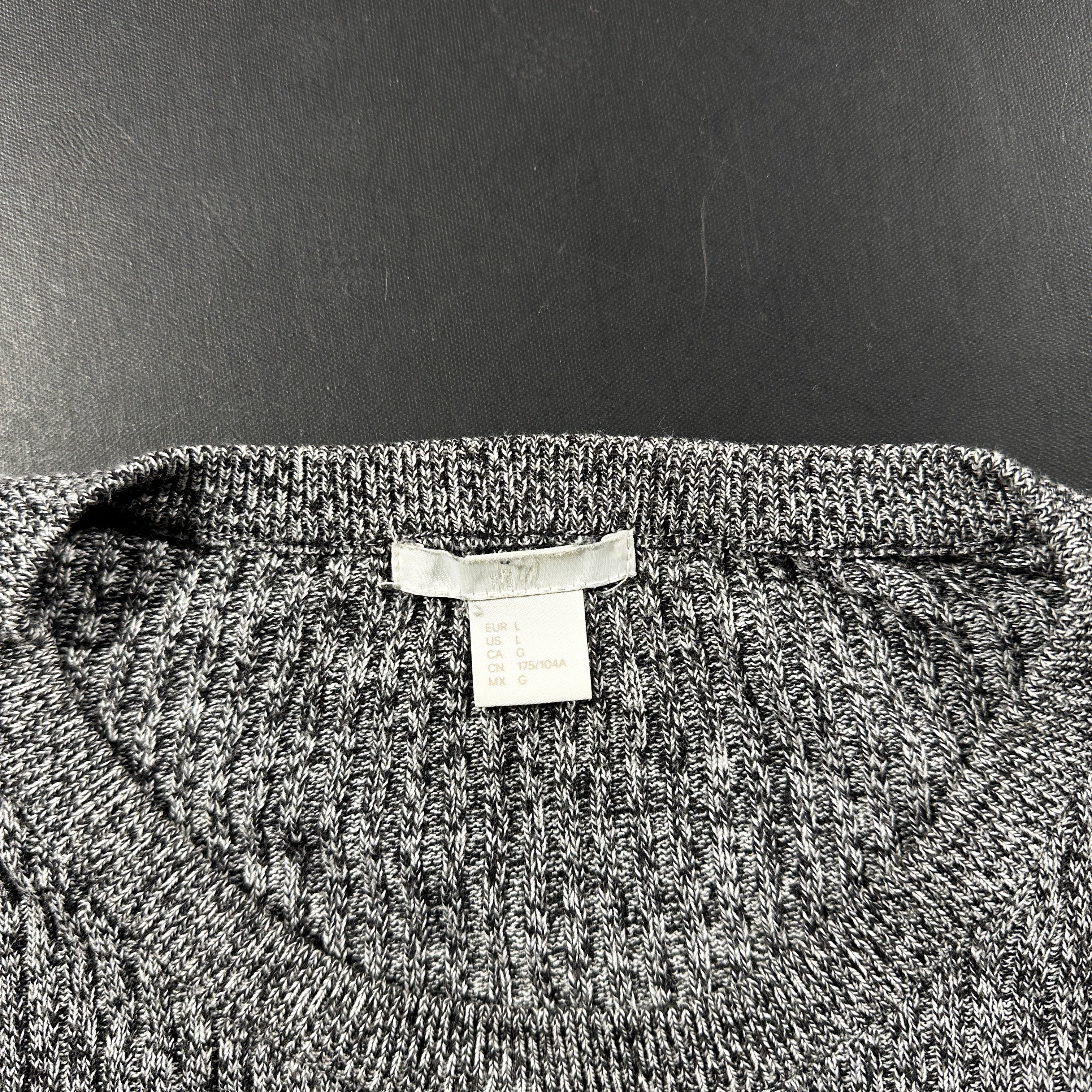 Long-sleeve top - Gray & Black - Size L
