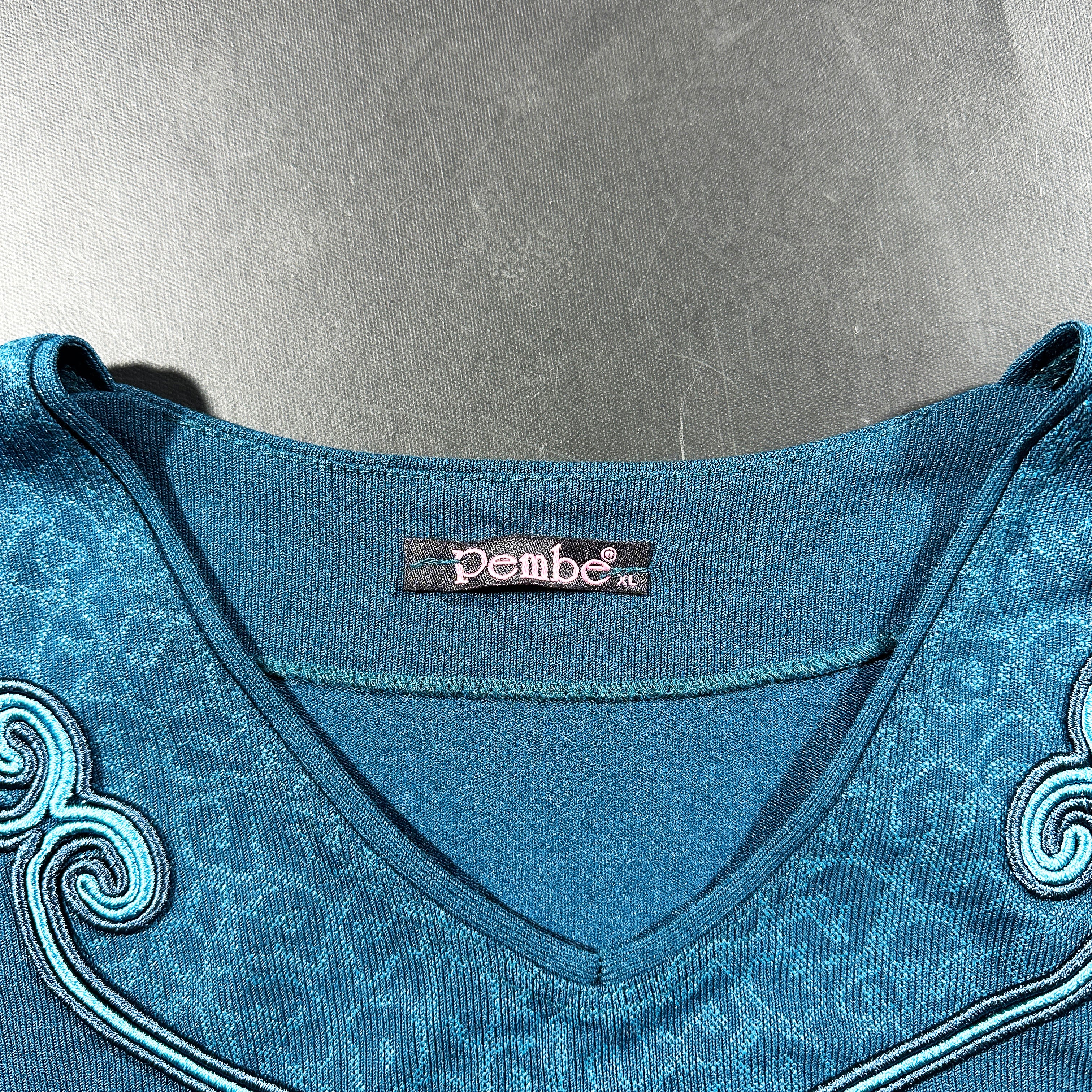 Long-sleeve top - Turquoise - Size XL - (NEW)