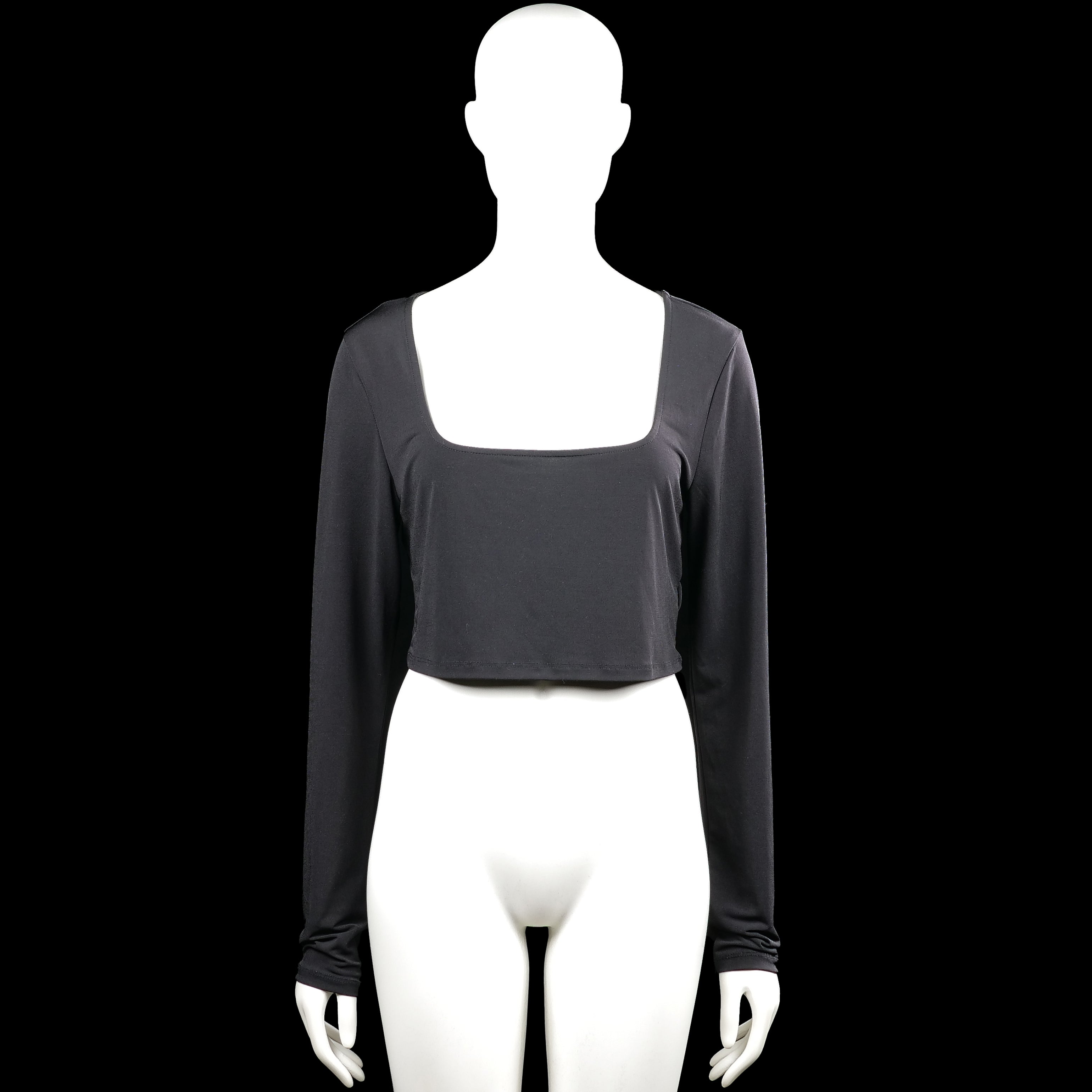 Gina Tricot - Long-sleeve top - Black - Size XL - Black solid cropped top with a squared neckline and long sleeves. Features plain cuffs and a straight hem.