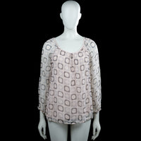 M&g - Blouse - White & Gray - Size M - White and gray top with an all-over geometric print and a scoop neckline. Three-quarter sleeves with elastic cuffs and a curved hem.