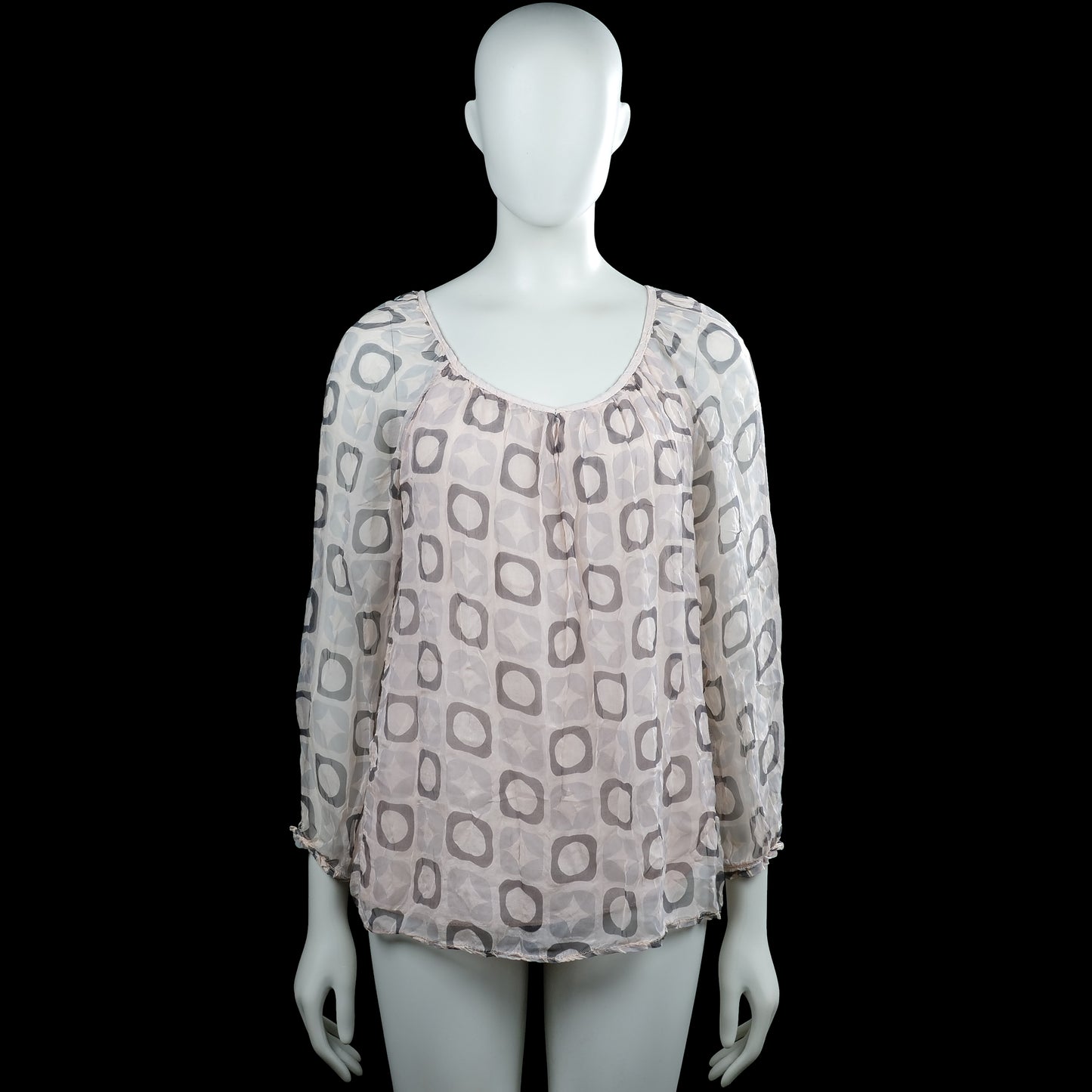 M&g - Blouse - White & Gray - Size M - White and gray top with an all-over geometric print and a scoop neckline. Three-quarter sleeves with elastic cuffs and a curved hem.