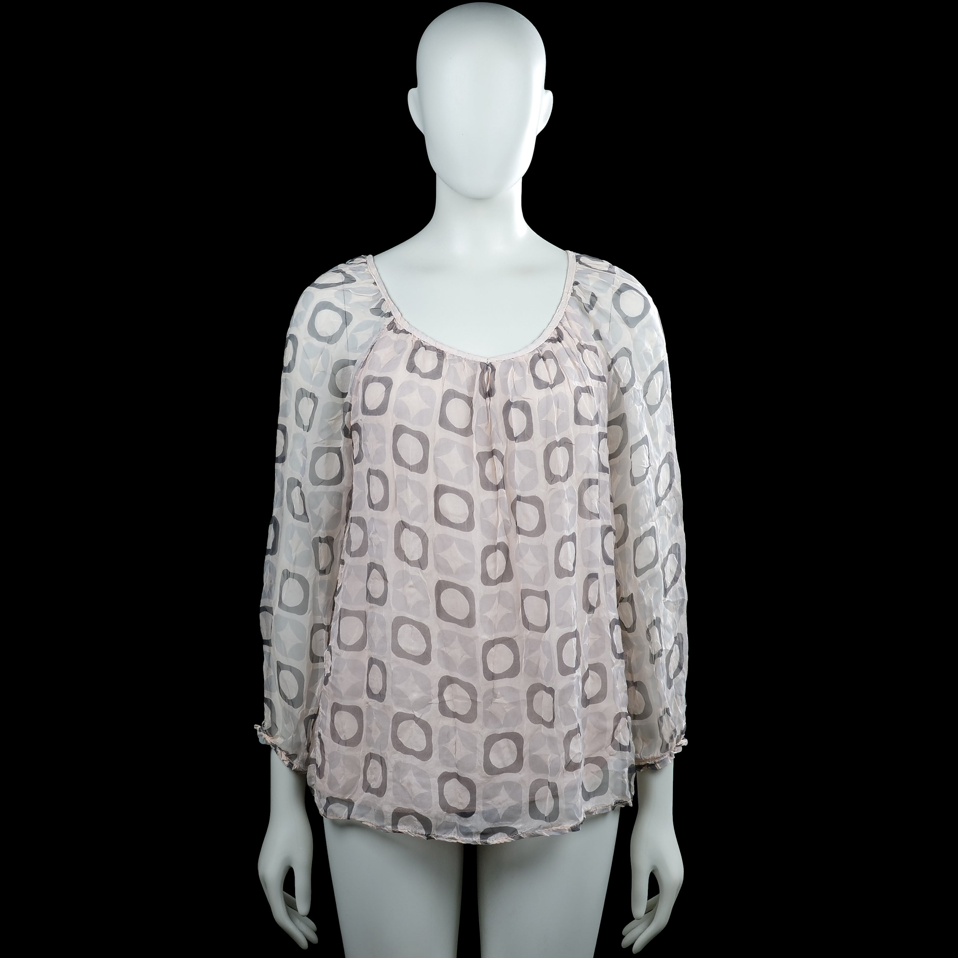 M&g - Blouse - White & Gray - Size M - White and gray top with an all-over geometric print and a scoop neckline. Three-quarter sleeves with elastic cuffs and a curved hem.