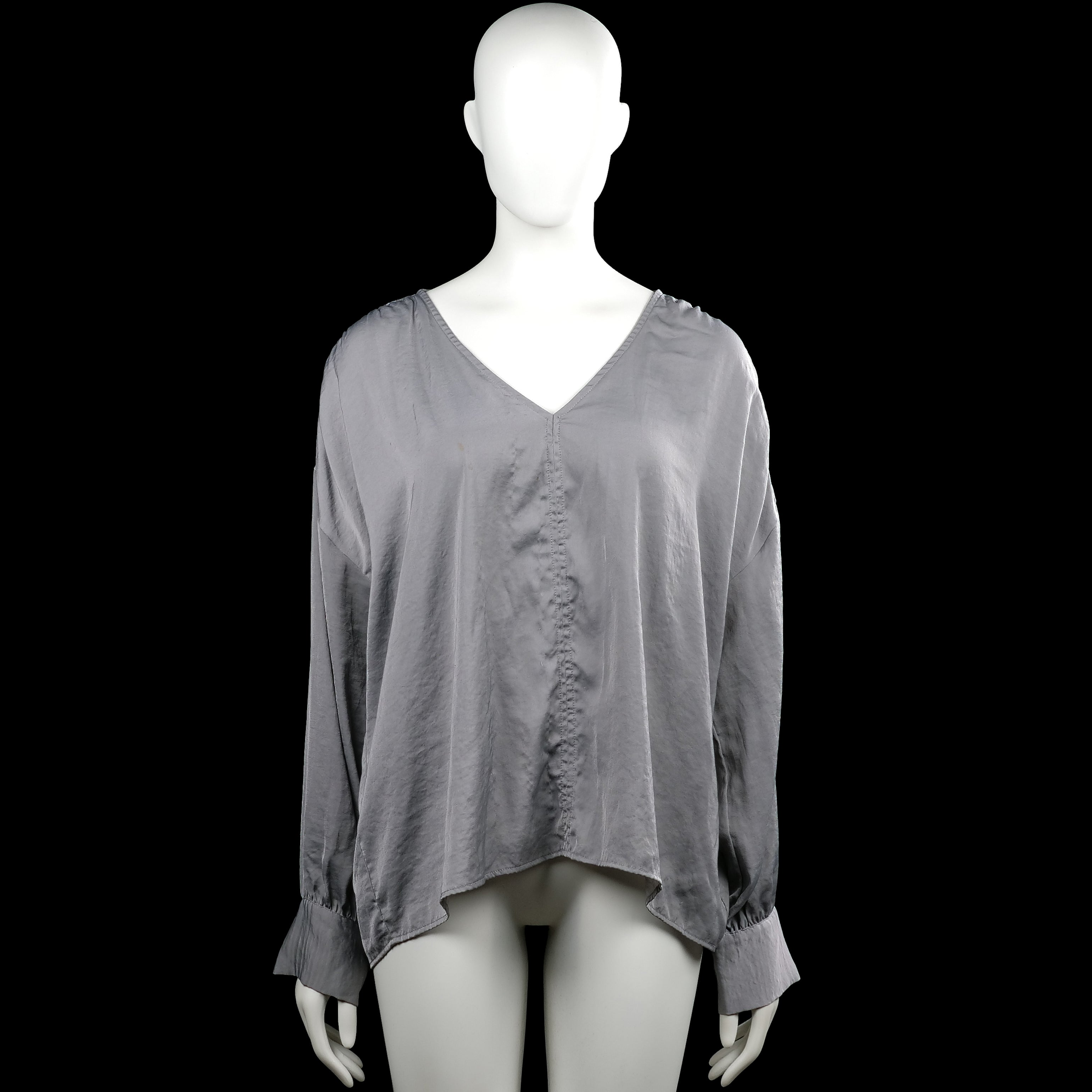 Vero Moda - Blouse - Gray - Size XL - Gray solid top with a V-neckline and long sleeves. Features button cuffs and a high-low hem.
