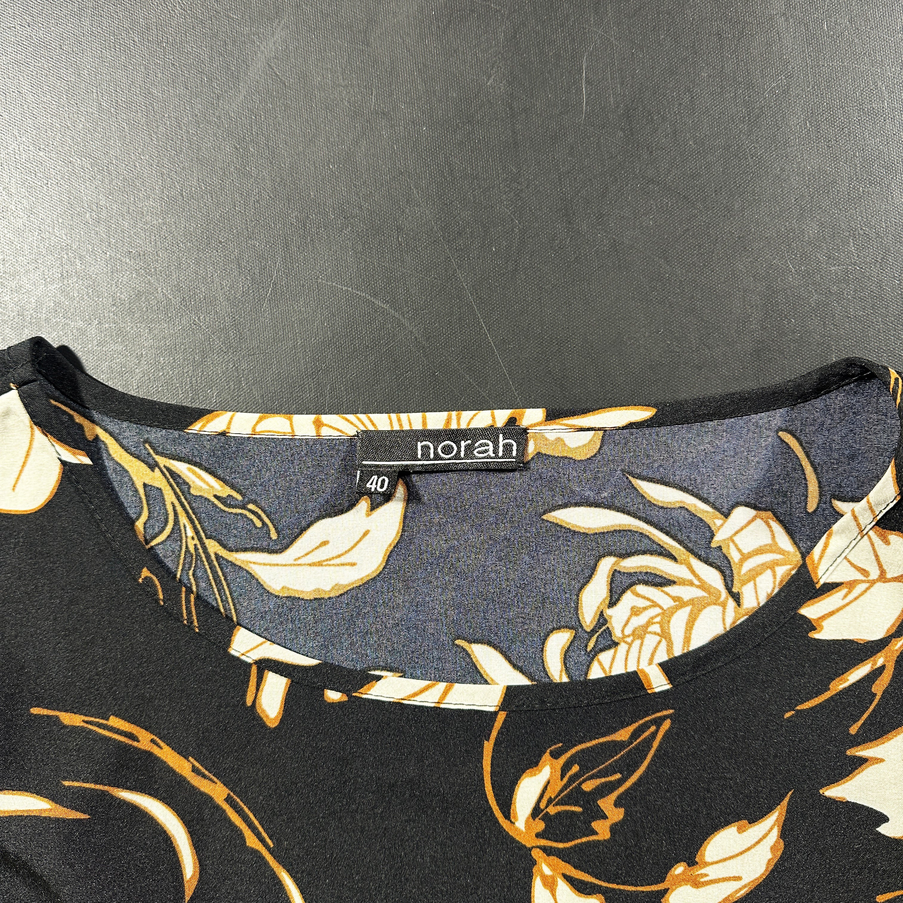Blouse - Black & White - Size 40