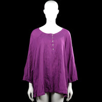 Lipo lipo - Tunic - Purple - Size 48, 50 - Solid purple top with a scoop neckline and a short button placket at the center front. Three-quarter sleeves with elastic cuffs and a straight hem.
