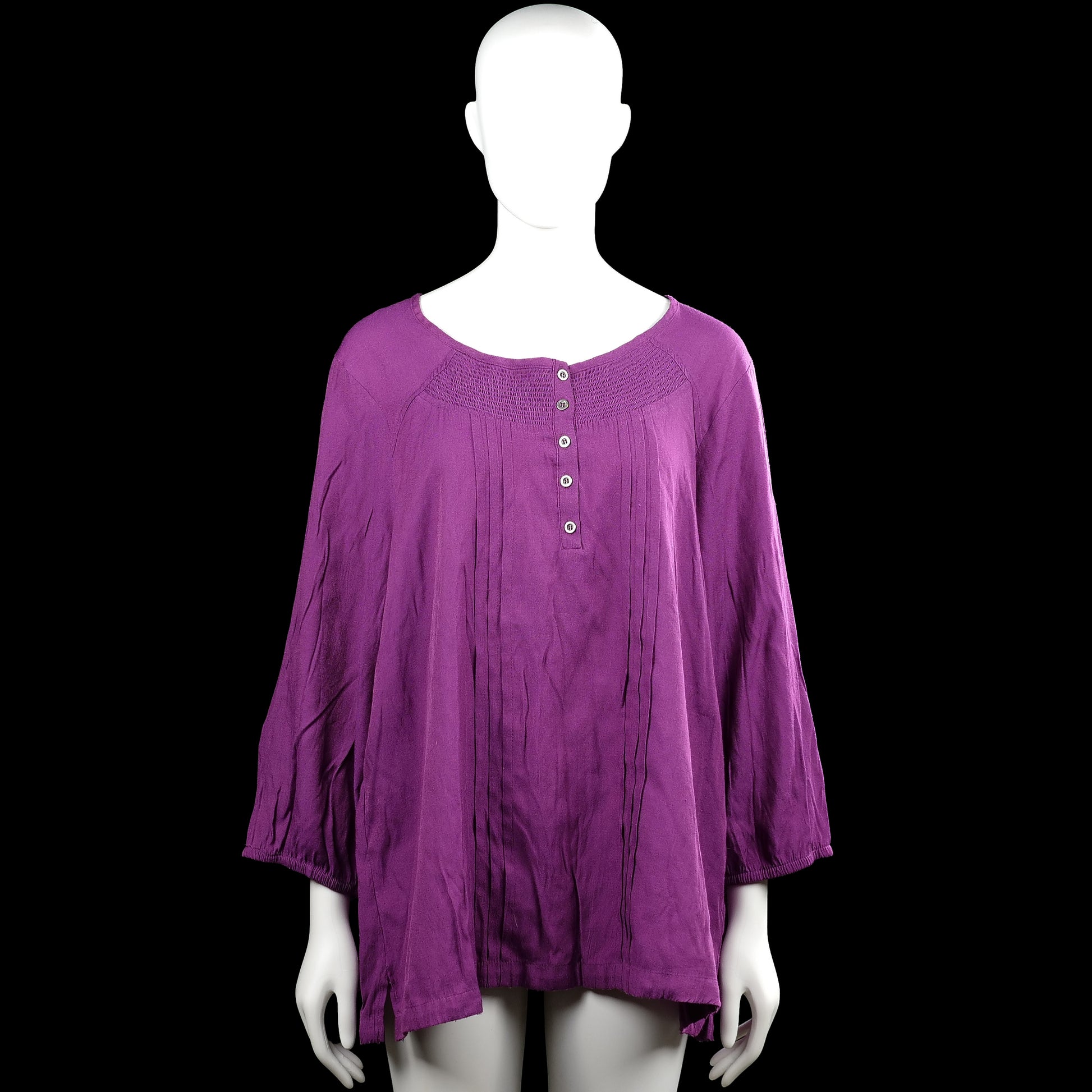 Lipo lipo - Tunic - Purple - Size 48, 50 - Solid purple top with a scoop neckline and a short button placket at the center front. Three-quarter sleeves with elastic cuffs and a straight hem.