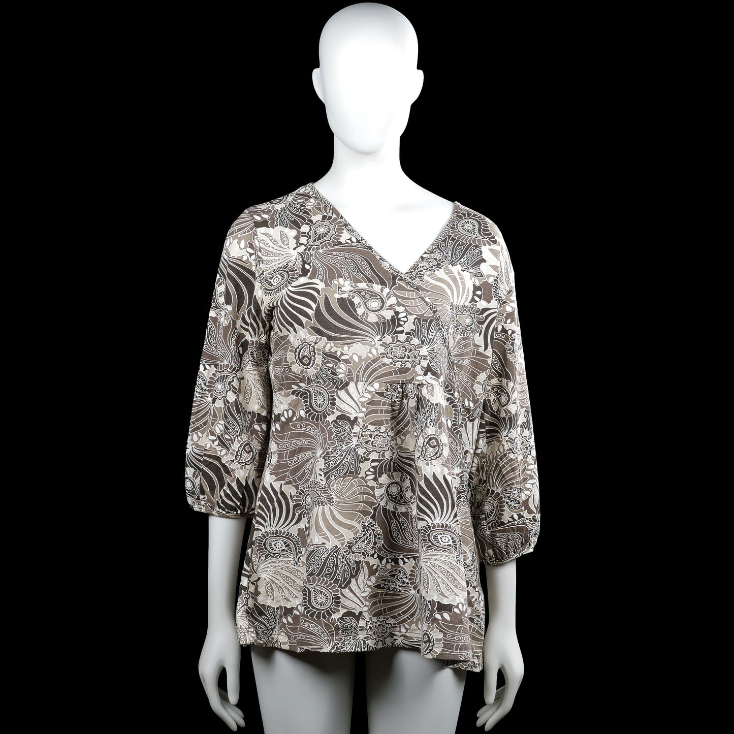 Canda - Tunic - Beige & Brown - Size 44 - Beige and brown paisley-patterned top with a V-neckline and three-quarter sleeves. Straight hem and elastic cuffs.
