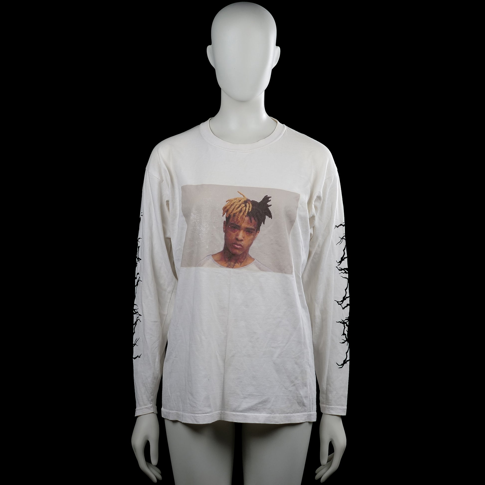 Fruit Of The Loom - Long-sleeve top - White & Black - Size M - White long-sleeve top with a round neck and straight hem. Features a large printed portrait on the front and black graphic print down the sleeves.