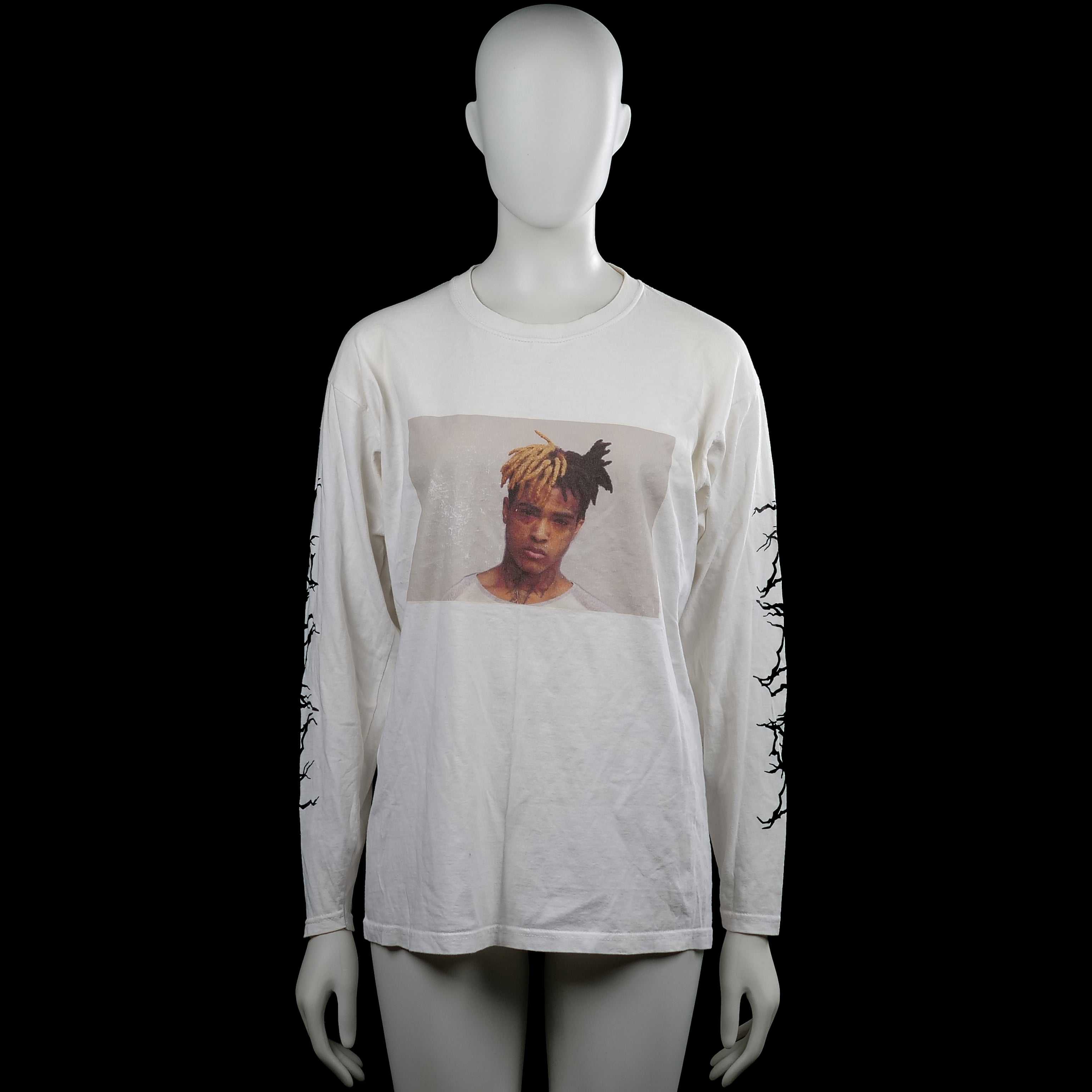 Fruit Of The Loom - Long-sleeve top - White & Black - Size M - White long-sleeve top with a round neck and straight hem. Features a large printed portrait on the front and black graphic print down the sleeves.