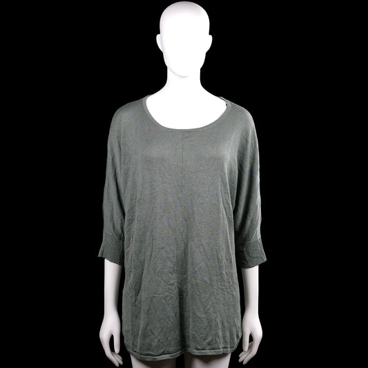 Rainbow - Tunic - Gray - Size 40, 42 - Gray solid top with a scoop neckline and three-quarter sleeves with ribbed cuffs. Features a long curved hem and a visible center seam.