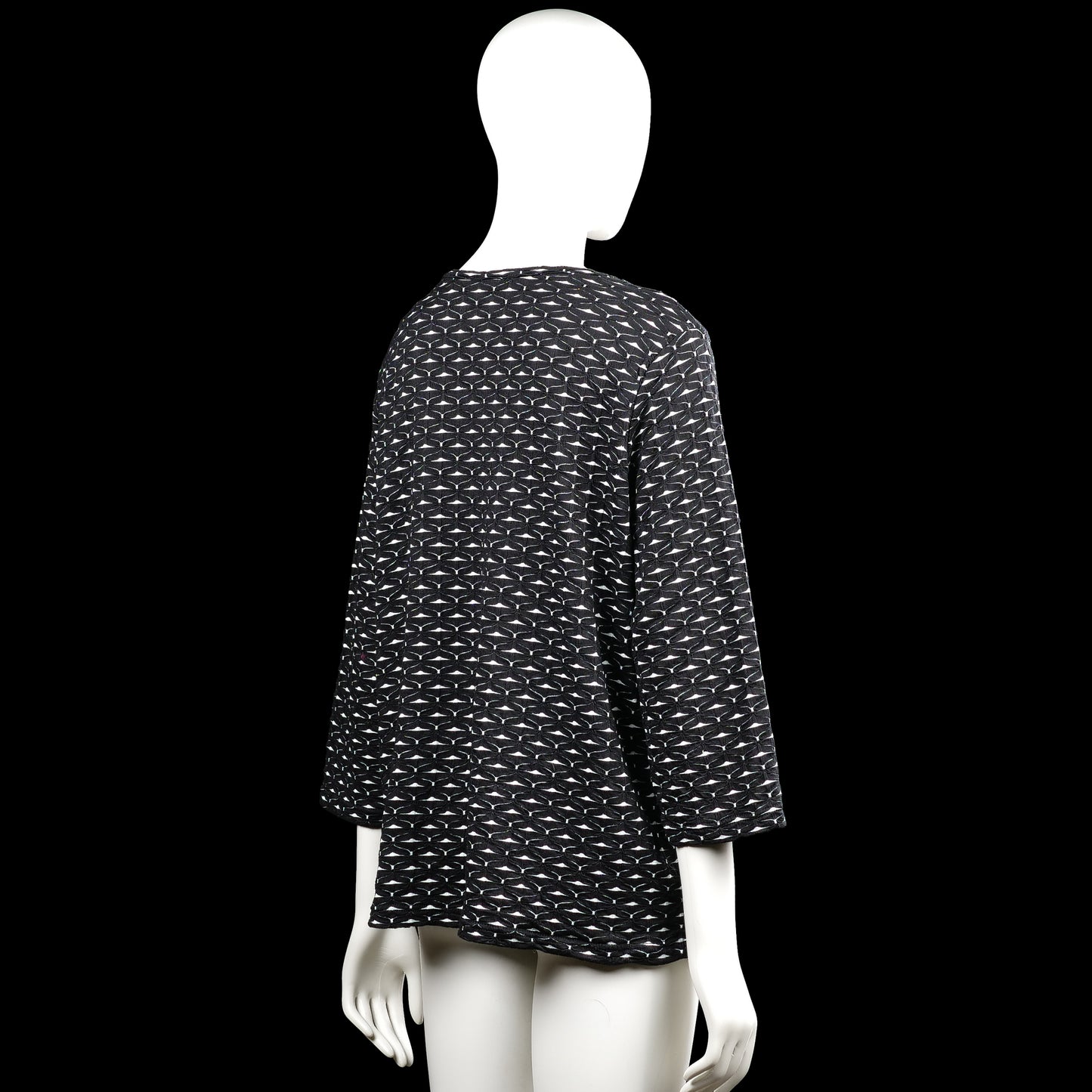 T-shirt - Black & White - Size XL