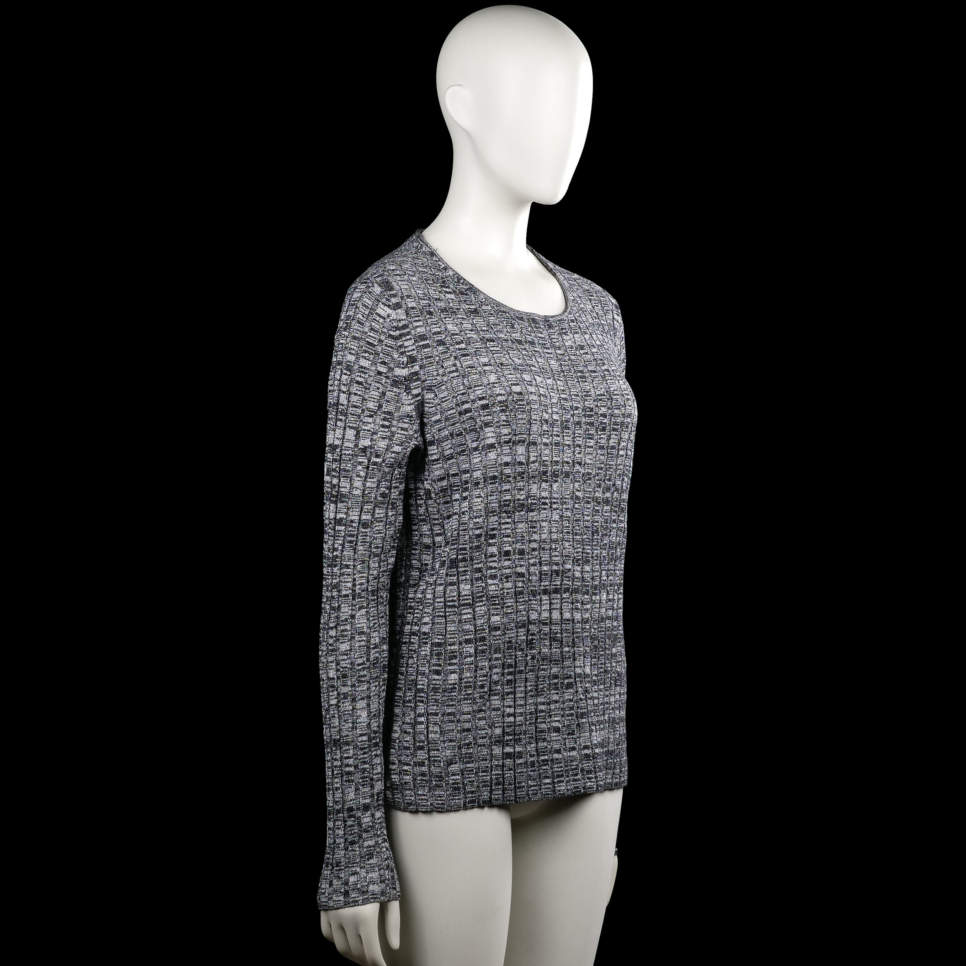 Sweater - Gray & Black - Size M