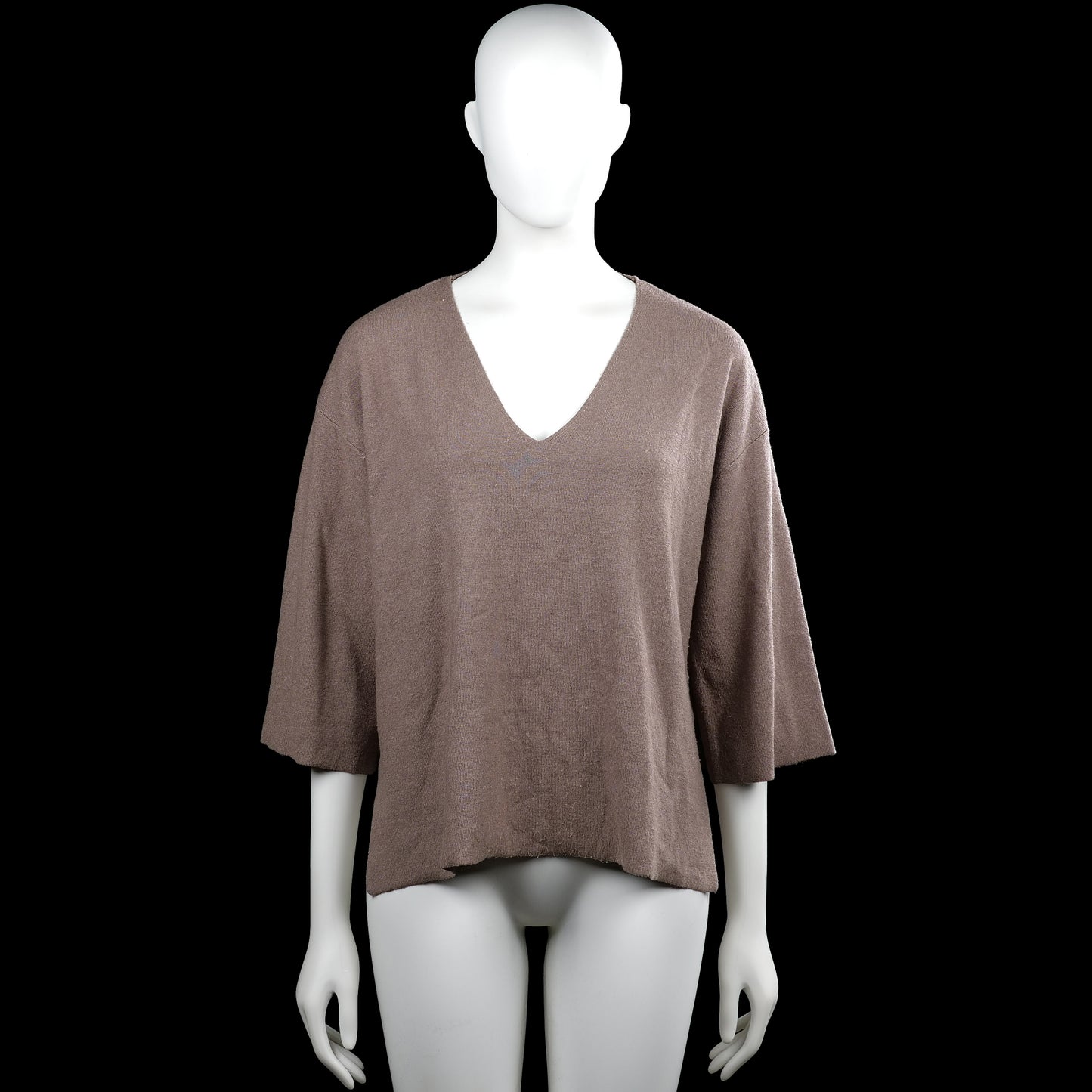Part two - Sweater - Taupe - Size M - Taupe solid top with a V-neckline and three-quarter sleeves. Features side slits at the hem and plain cuffs.