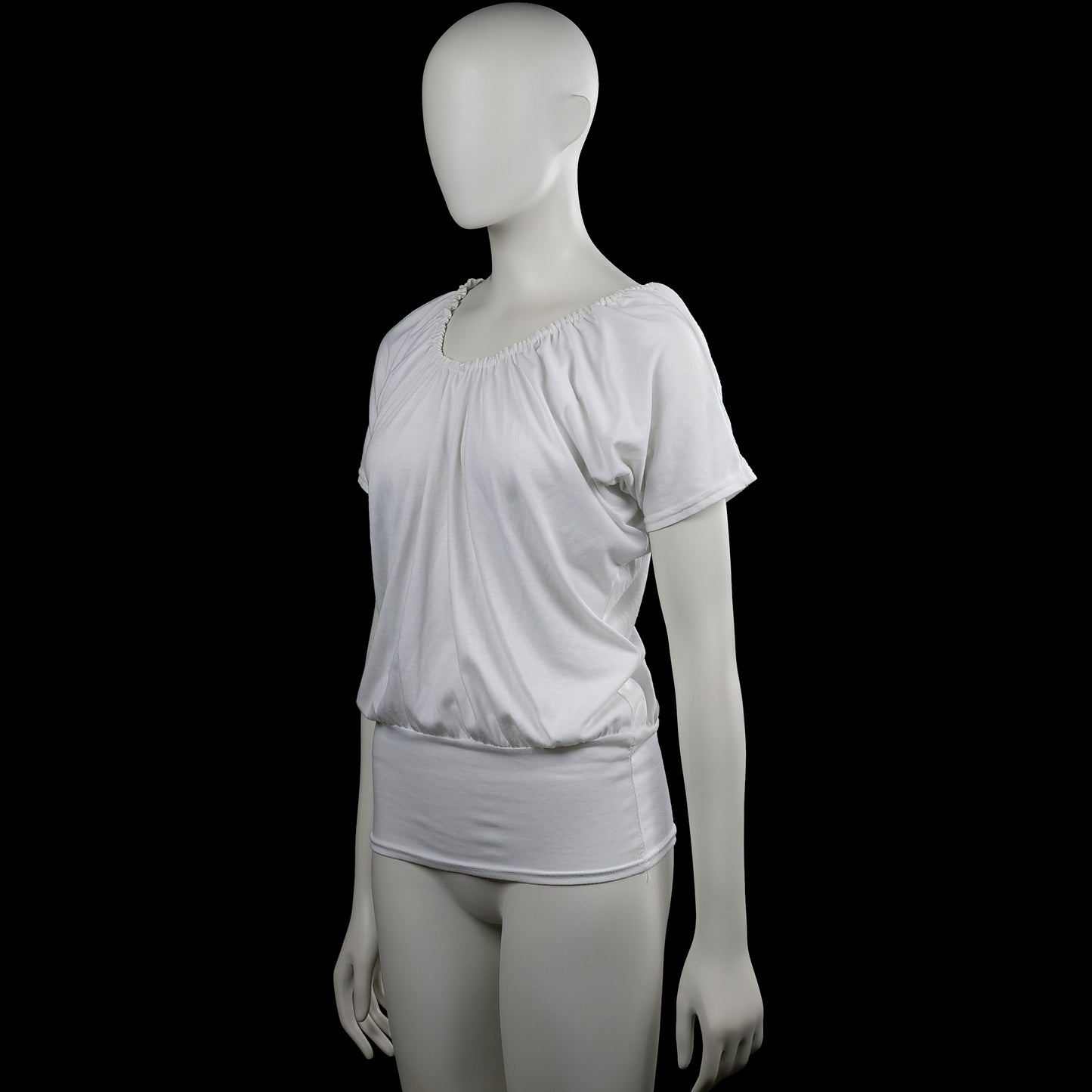 T-shirt - White - Size M