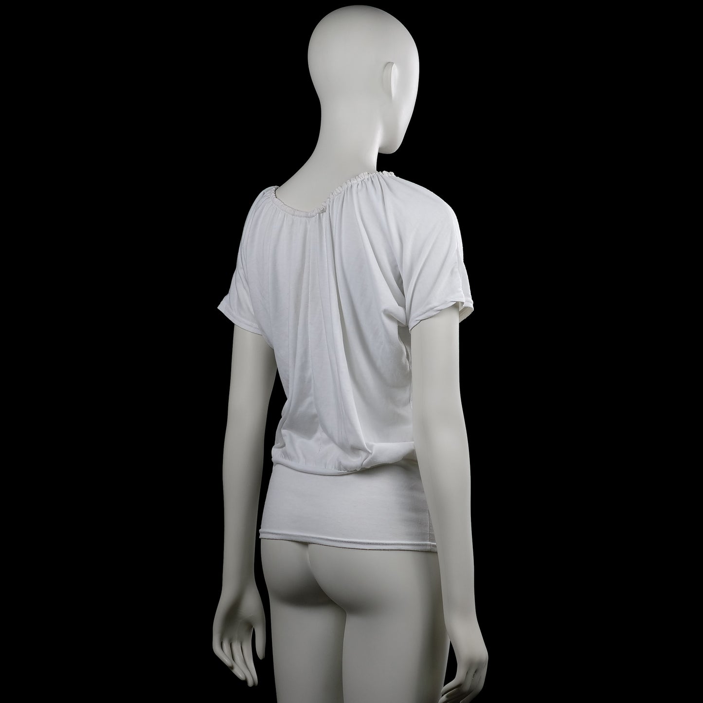 T-shirt - White - Size M